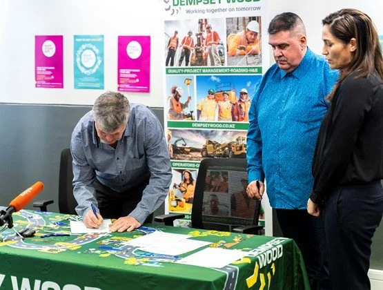 Company signs pledge to support staff to a Smokefree world