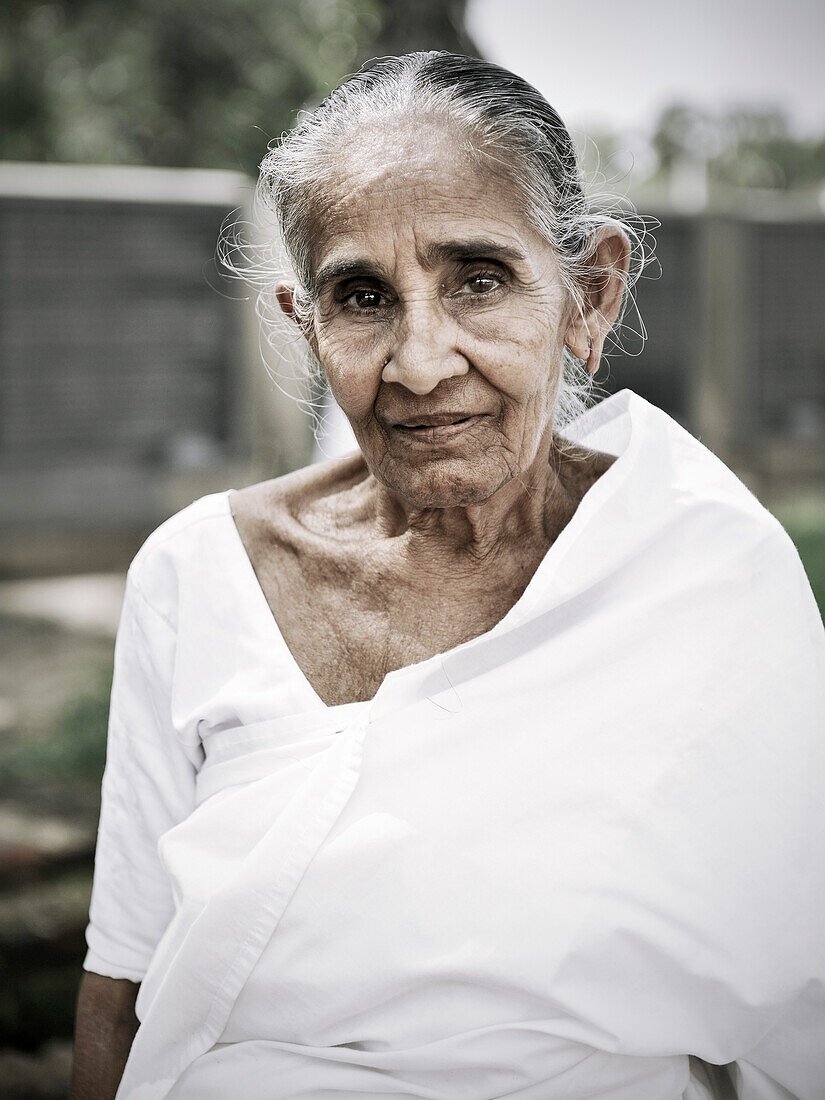 buddhist mother turns to christ