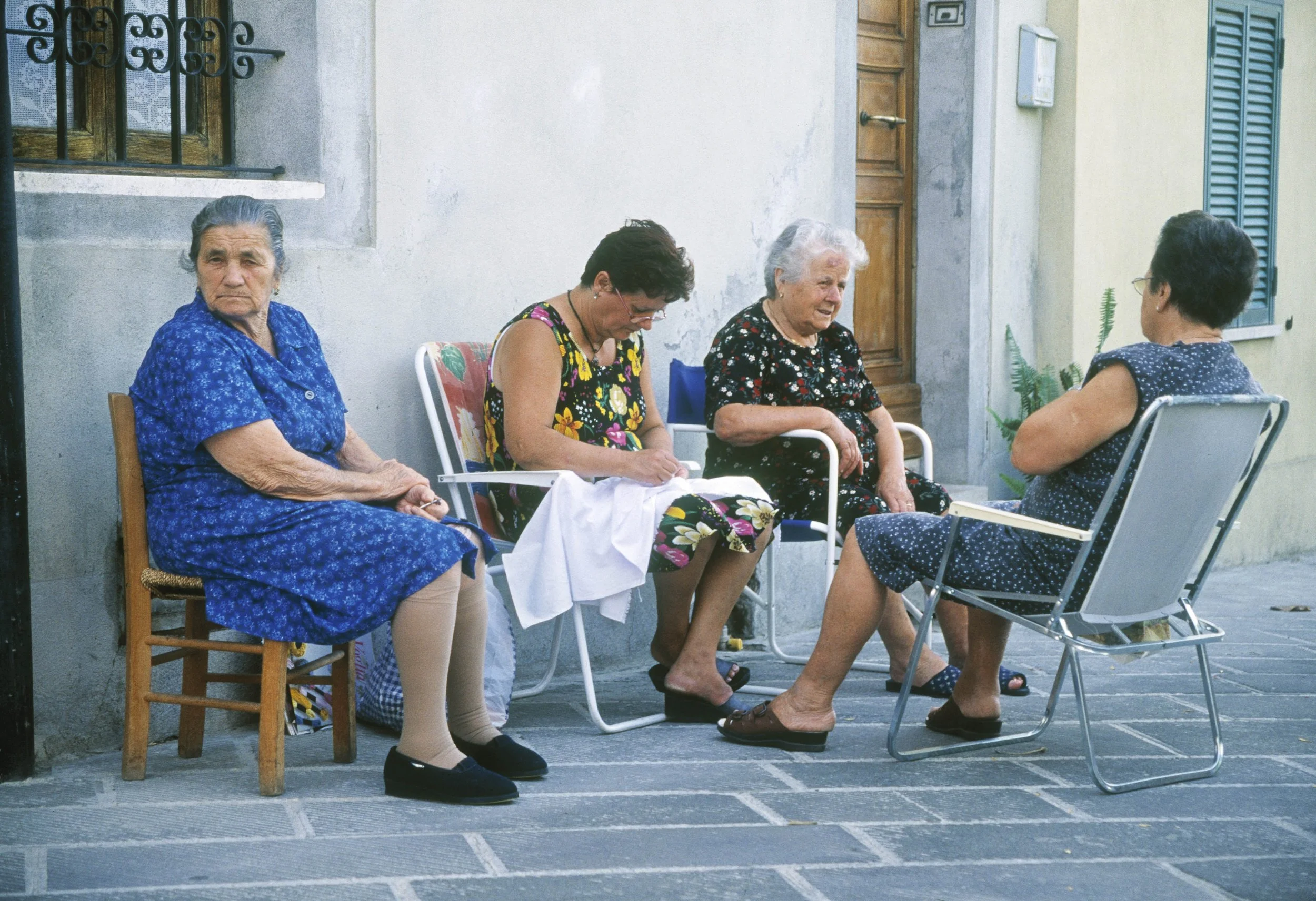 Four Ladies, Italy