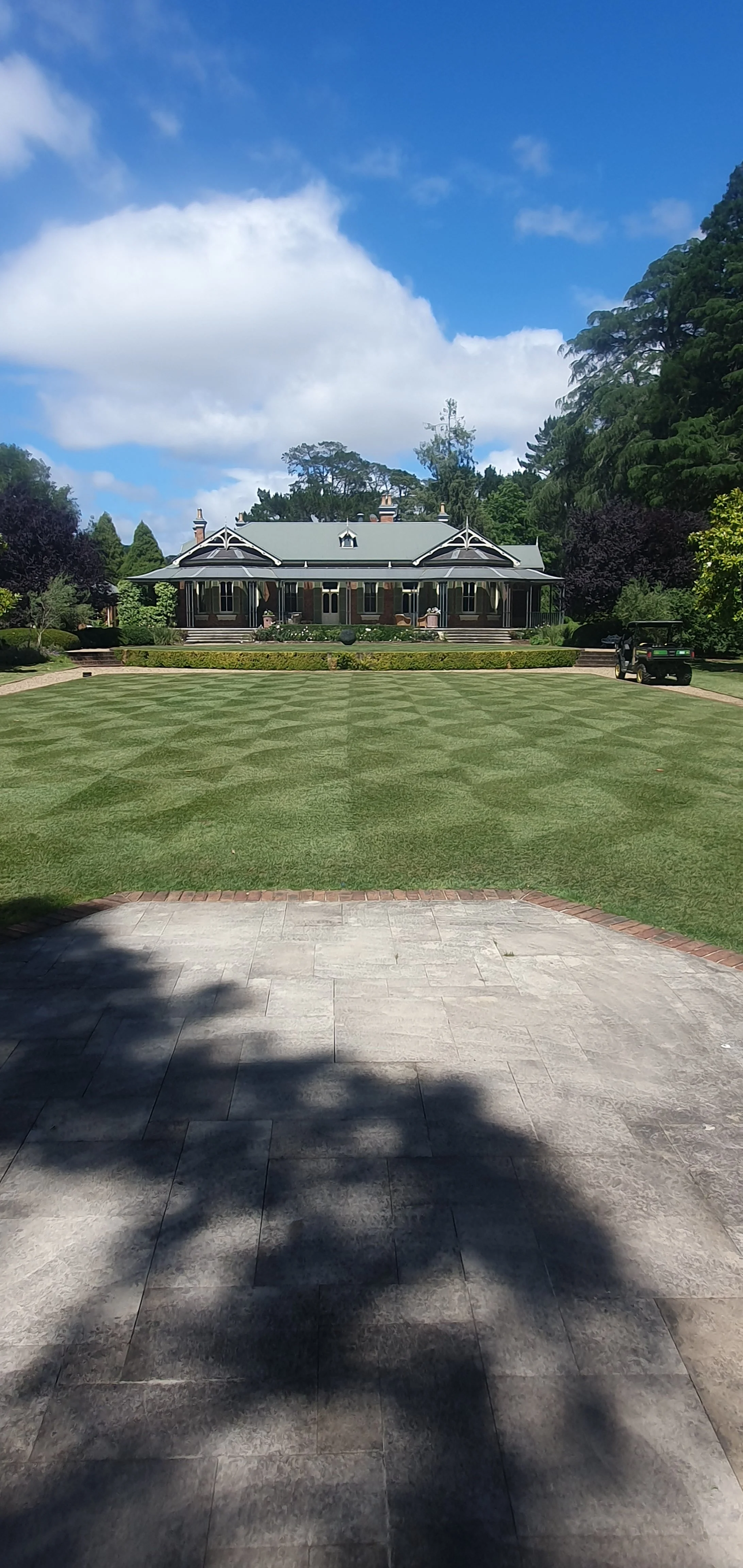 From soil to site, consulting to construction, Dream Green covers every aspect of horticulture and landscape across NSW and the ACT.