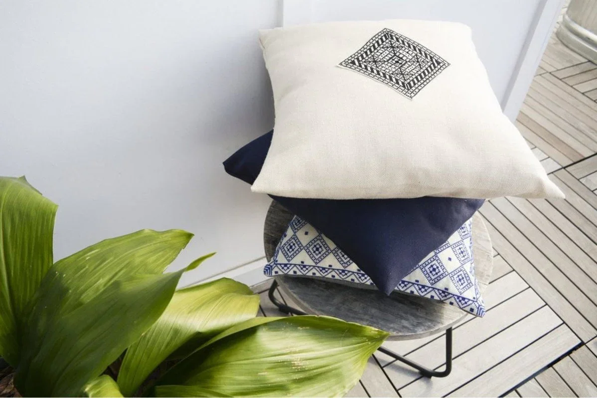 the-diamond-pillow-cream-499431_1198x799.jpg.webp