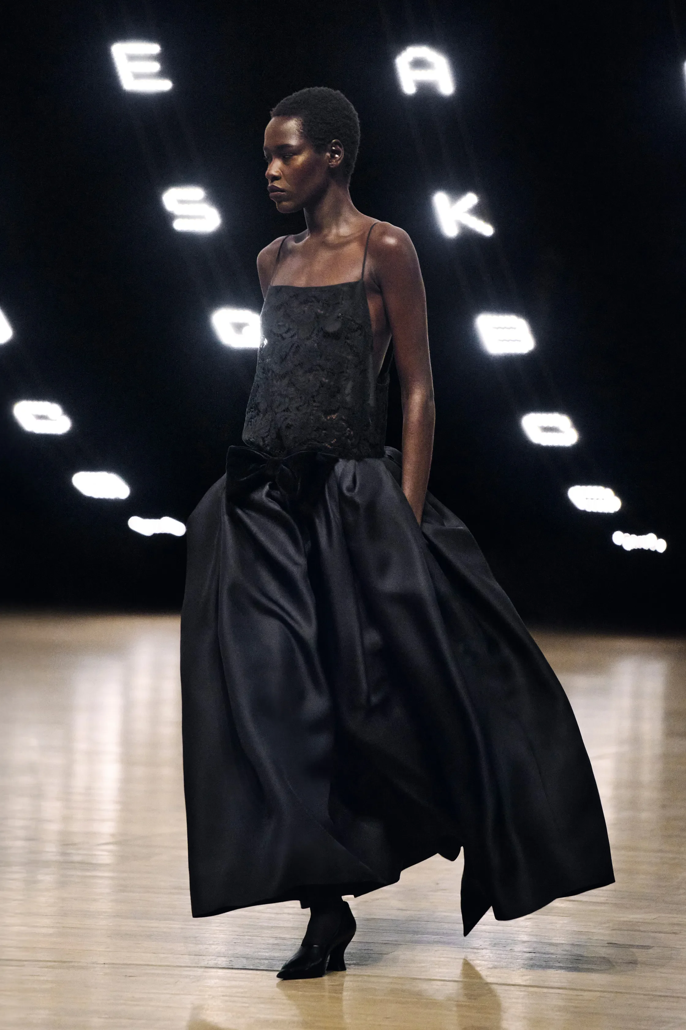 00052-khaite-fall-2026-ready-to-wear-credit-brand.webp