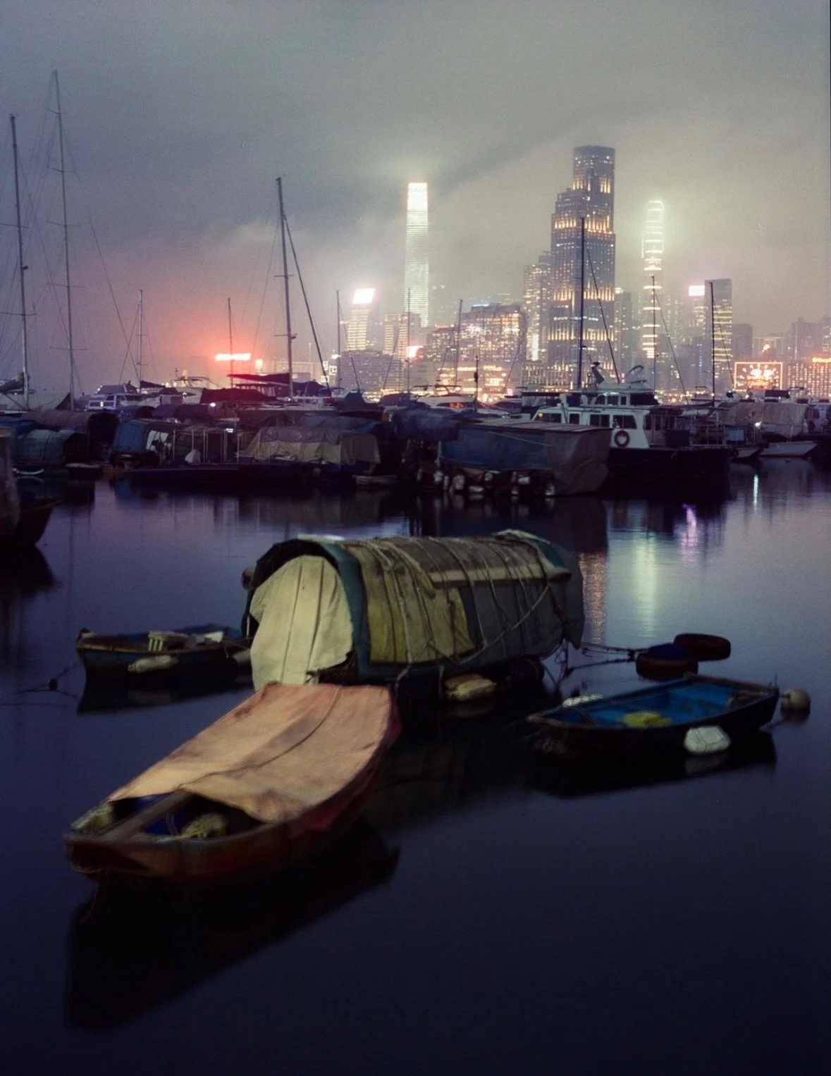 We love some CineStill 800

1. @lo.fi_life 
2. @ciseradrian 
3. @soloxsoot 
4. @saschawysk 
5. @jay.villaa 

#filmfridgemag