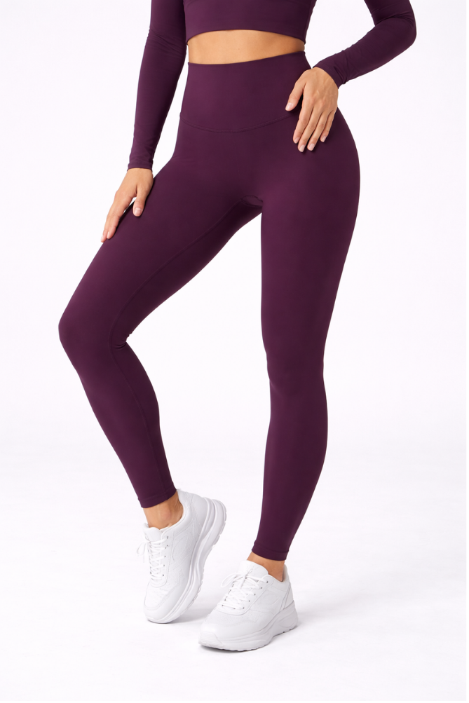 No-seam TLC legging oxblood (close).png