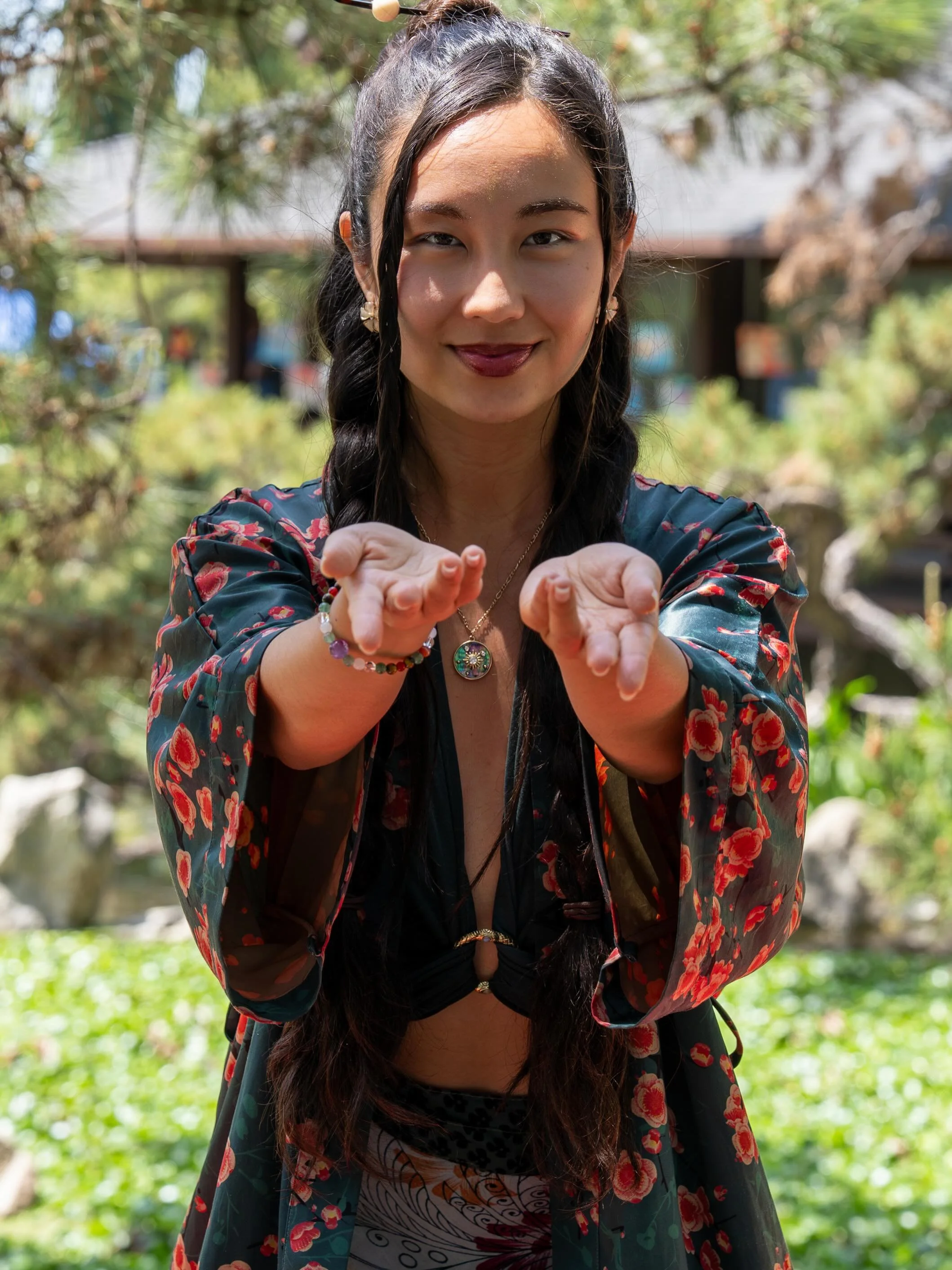 The one and only @dragon.mayumi will be facilitating our sound healing and closing alongside @atasiea who&rsquo;ll ground us for a closing meditation to integrate the dance experience at @primalmovesvenice tonight! This is shaping up to be a very spe