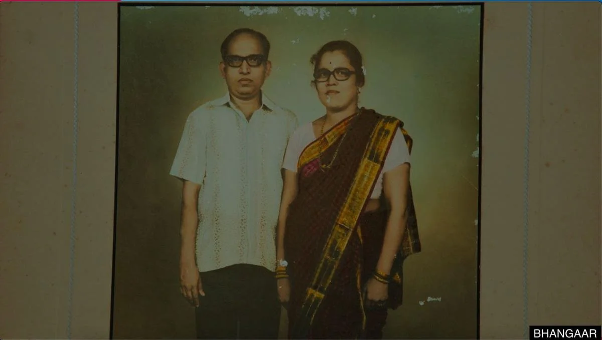 Narayan (L) and Iravati (R) Lavate in Sumira Roy's 'Bhangaar'