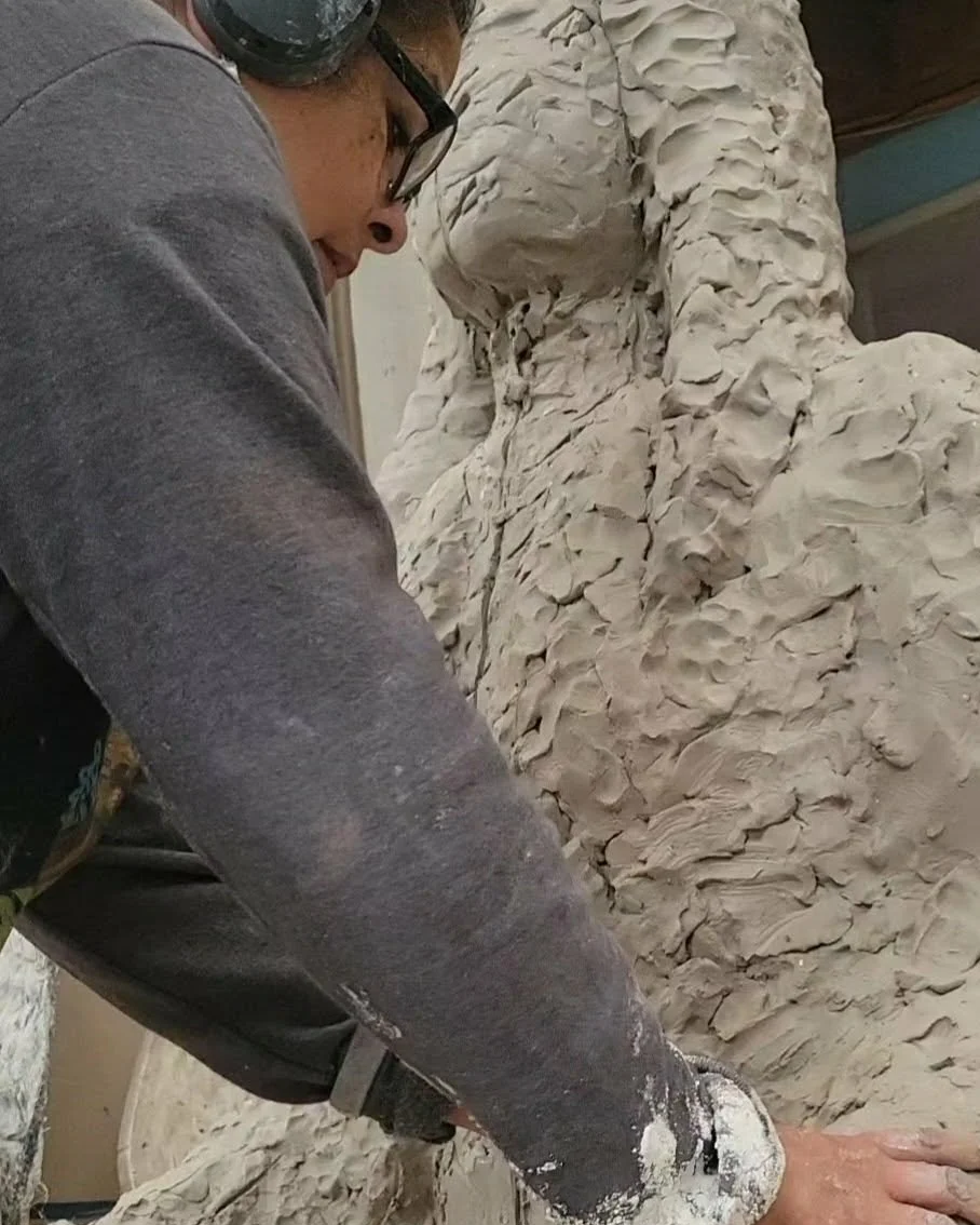 Alejandra+Sculpting.png