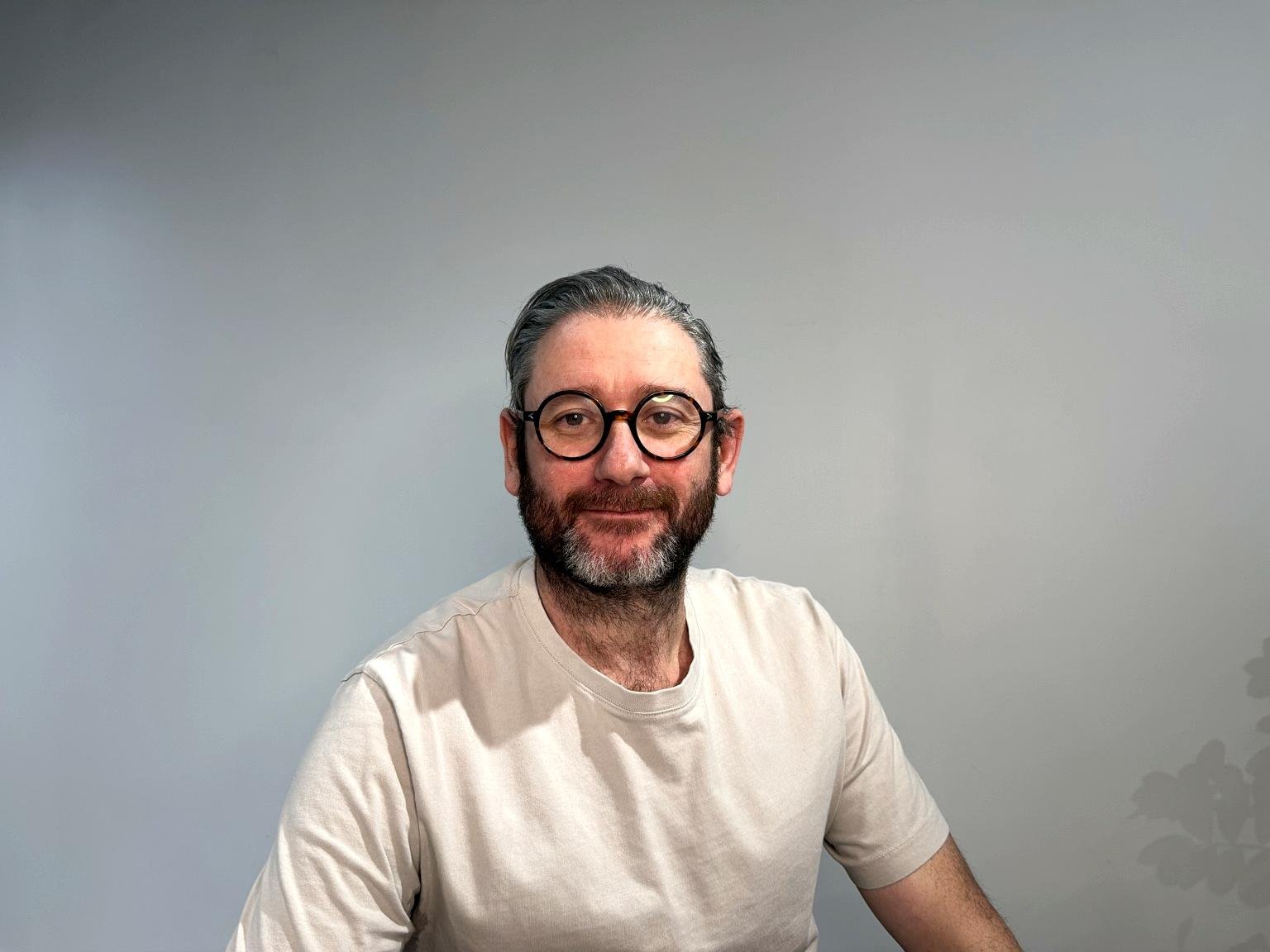 Damon Holowchak, Founder of Semantic Search Marketing, Ai Search expert and digital marketing professional