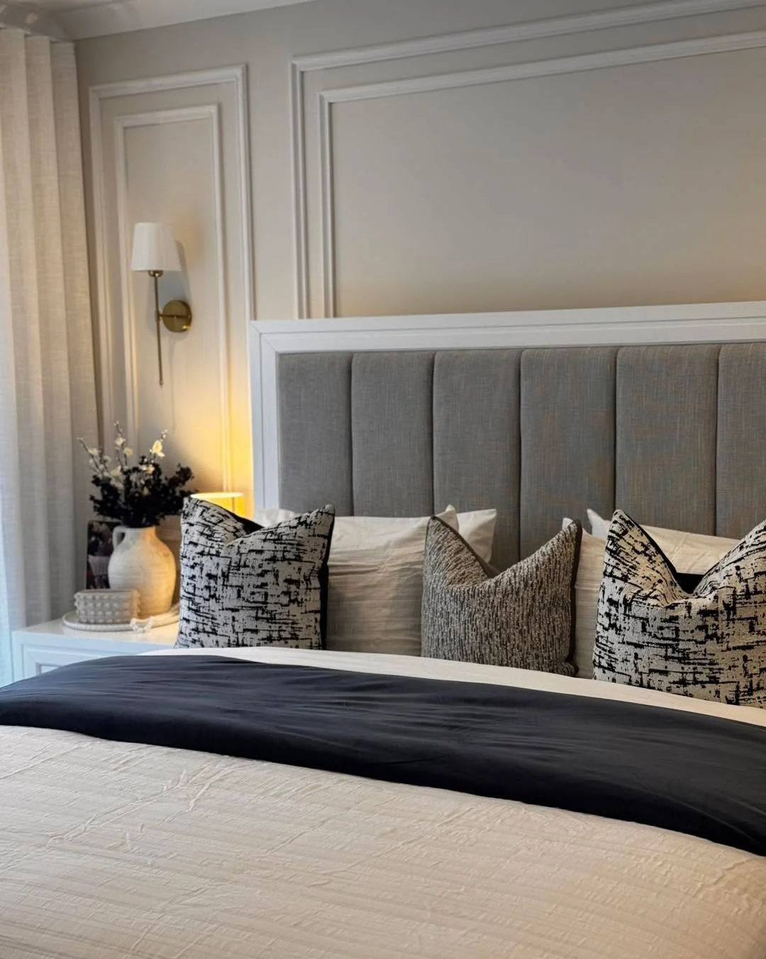 Bring together elegance and comfort this season at Lux living concept 🤍 find our variety of gorgeous, throw pillows , blankets , rugs , and home essentials today through the link in the bio .

#InteriorDesign #LuxuryLiving #InteriorDesignLovers #Hom