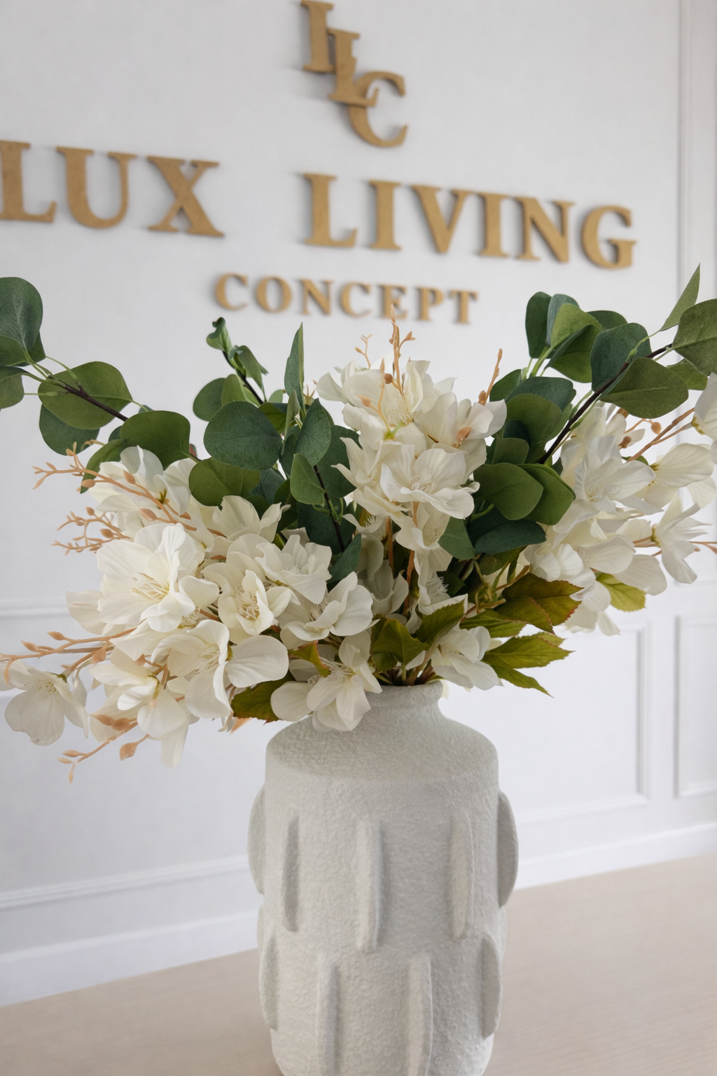 Maison Fleur Sculpt by Lux Living Concepts