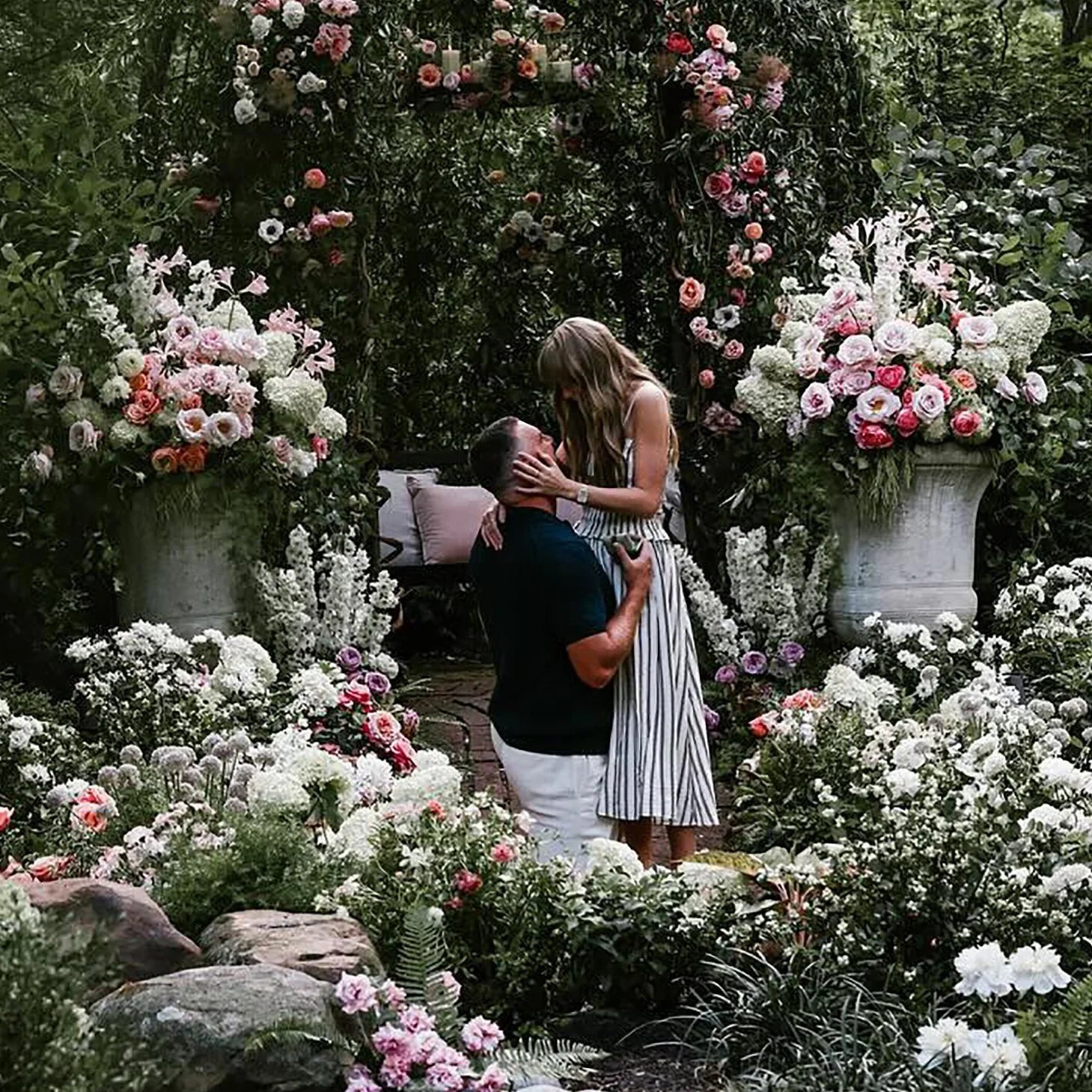 What Taylor & Selena’s Flowers Say About Floral Design