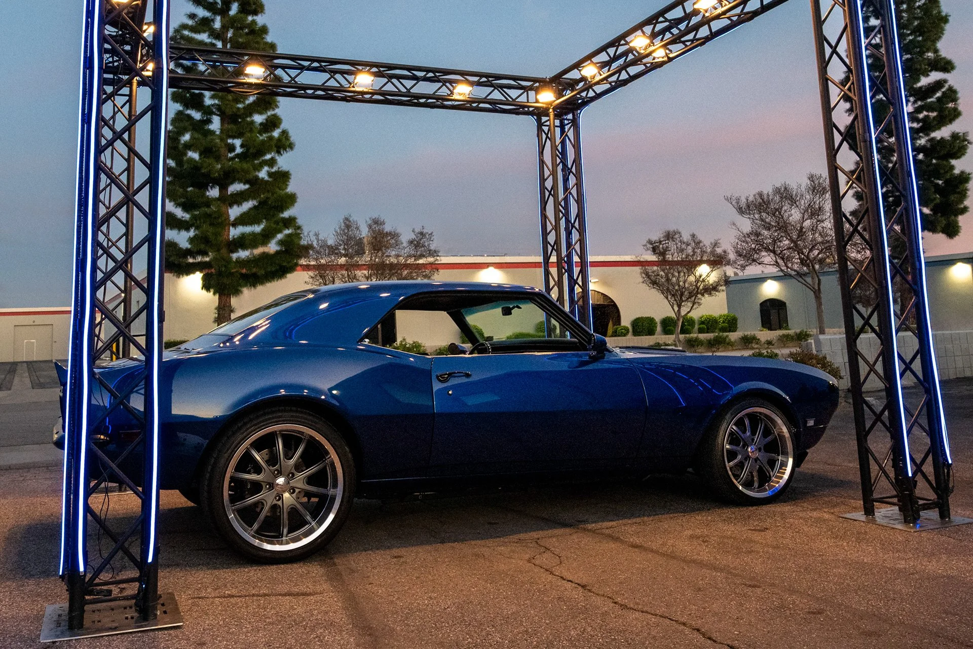 Automotive & Lifestyle Feature