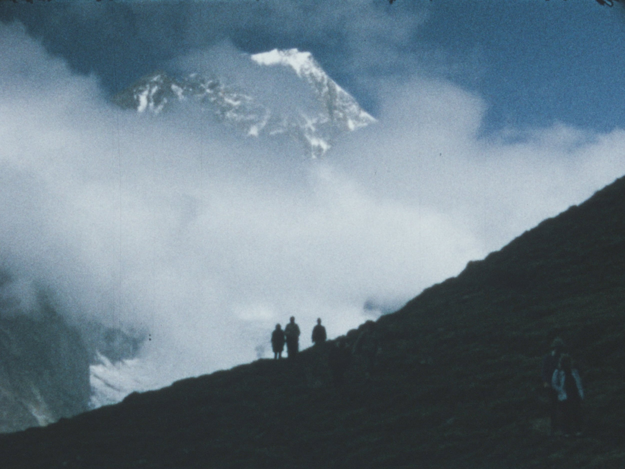 When White Blankets-40.jpg