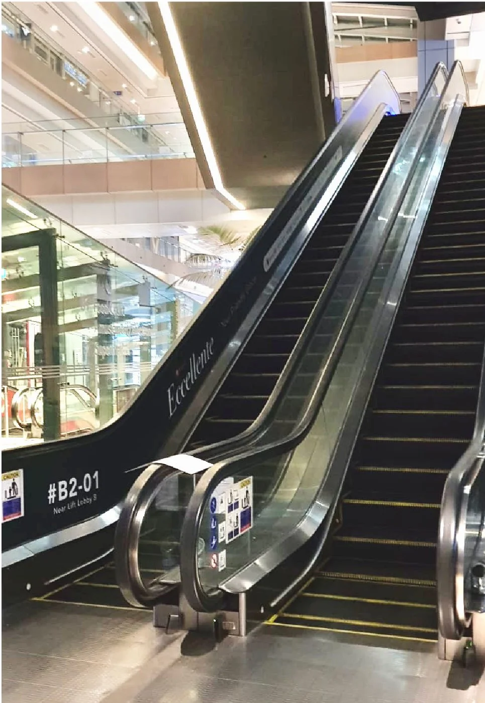 escalator westgate-03.jpg