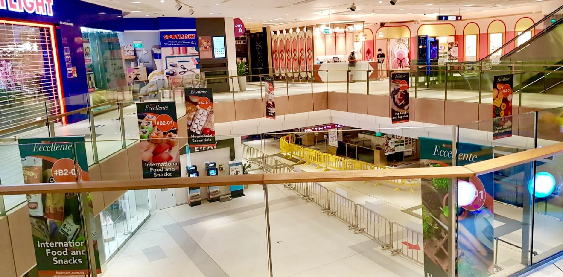 indoor banerette westgate-02.jpg