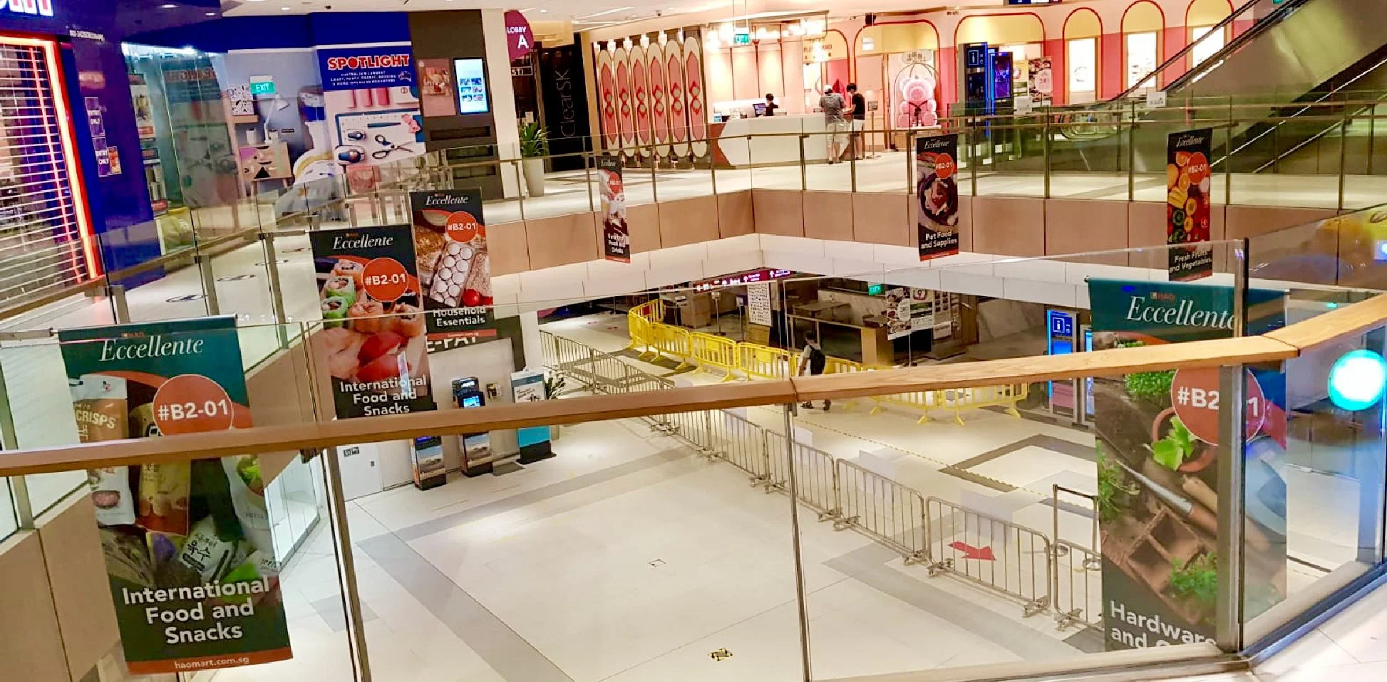 indoor banerette westgate-03.jpg