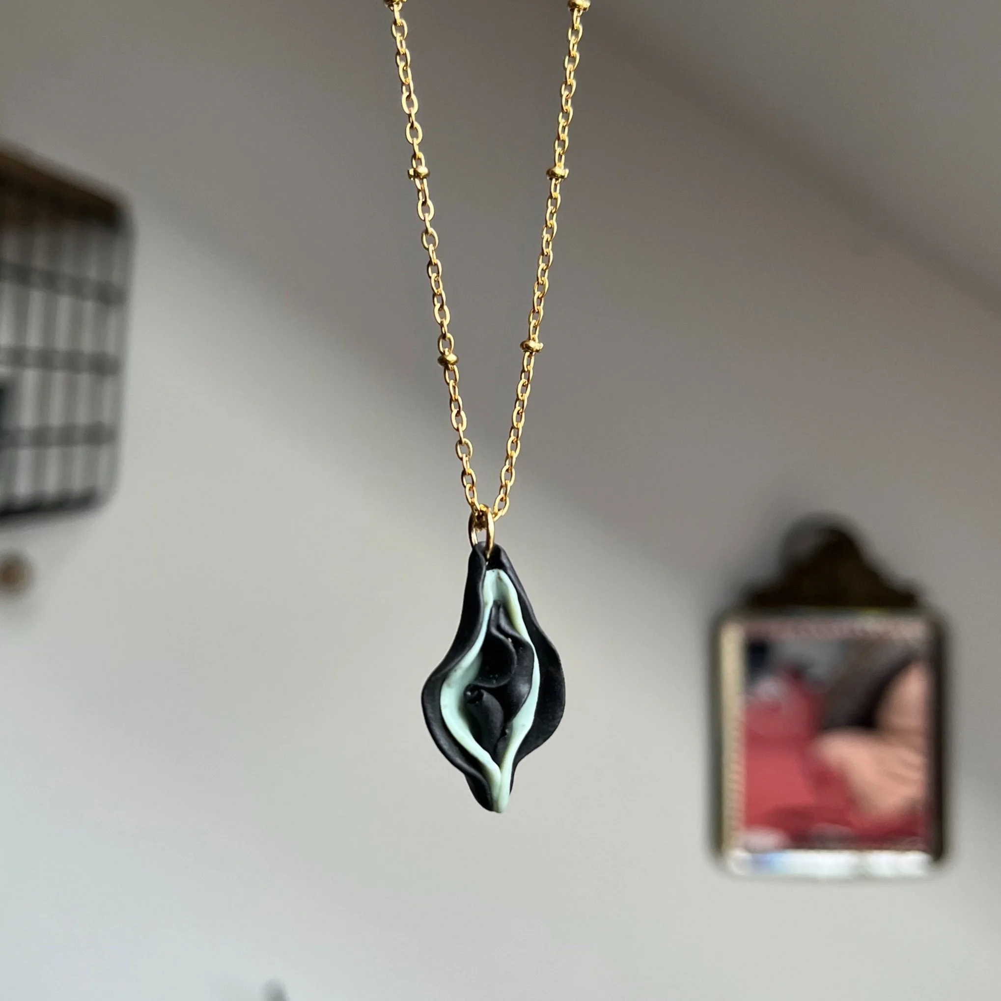 yonilicious necklace