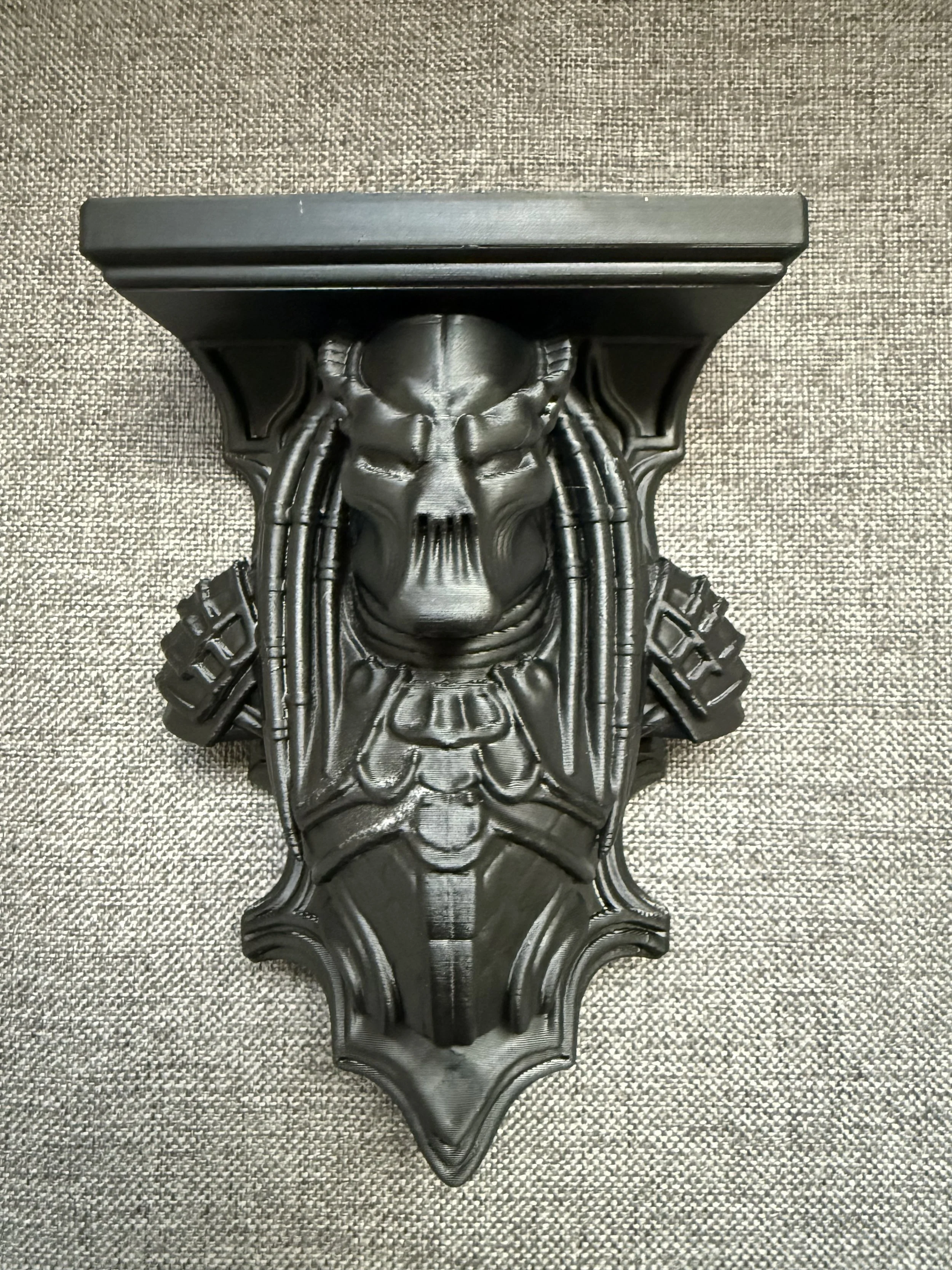 Predator Display Shelf - Sci-Fi Collectors Edition