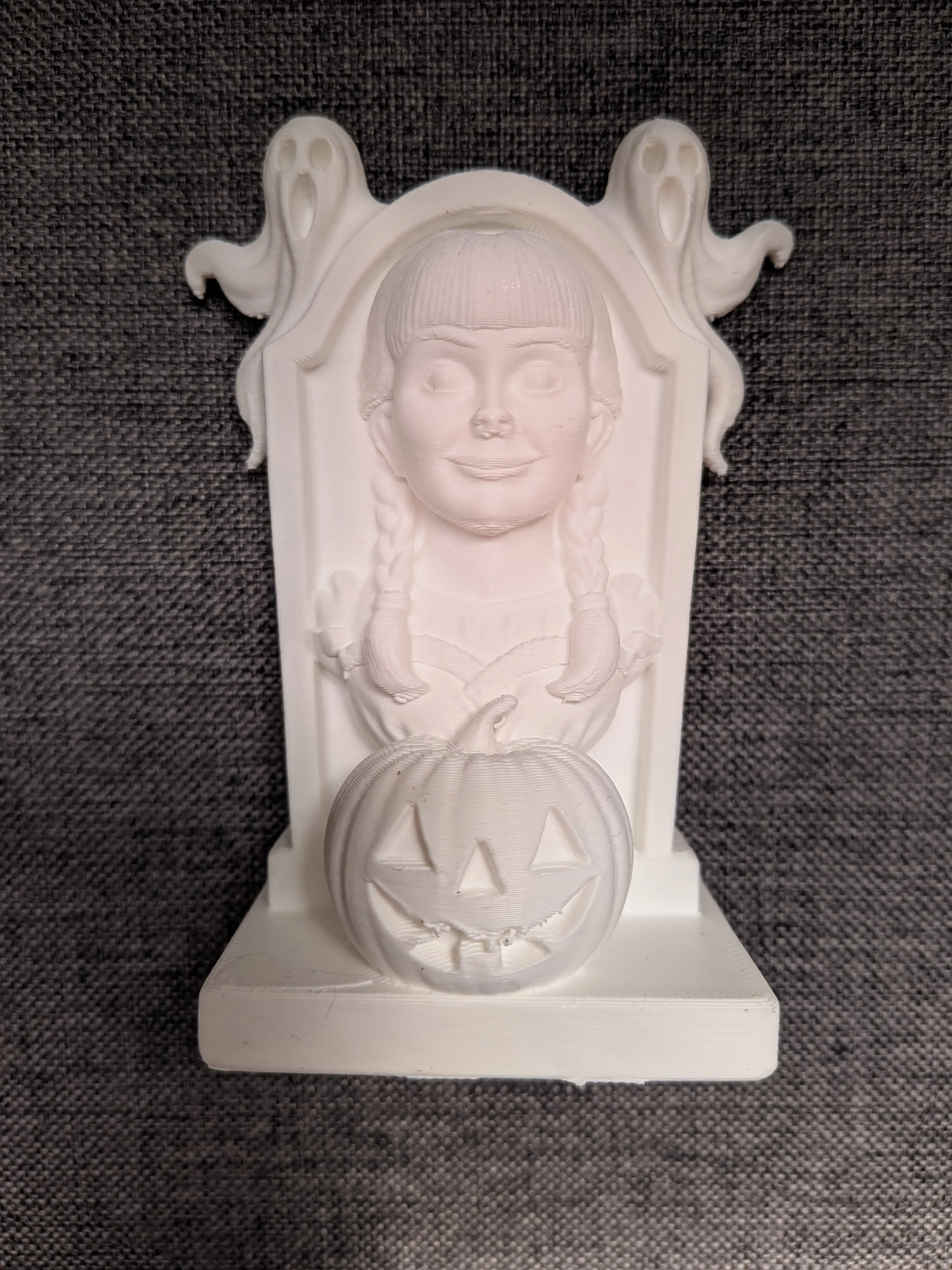 Annabelle Tombstone 3D Printed Display Piece – Ready to Paint!