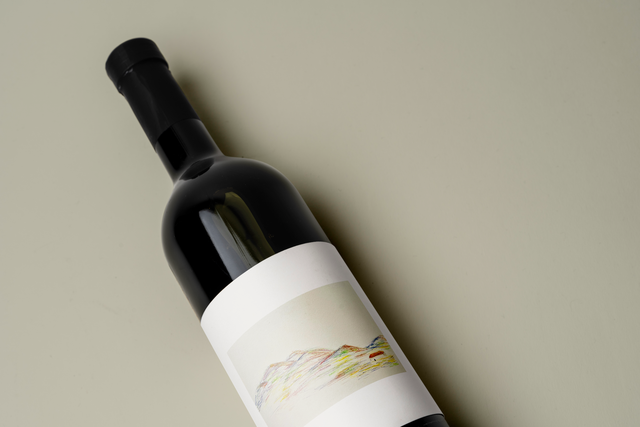 bouteille de vin avec illustration