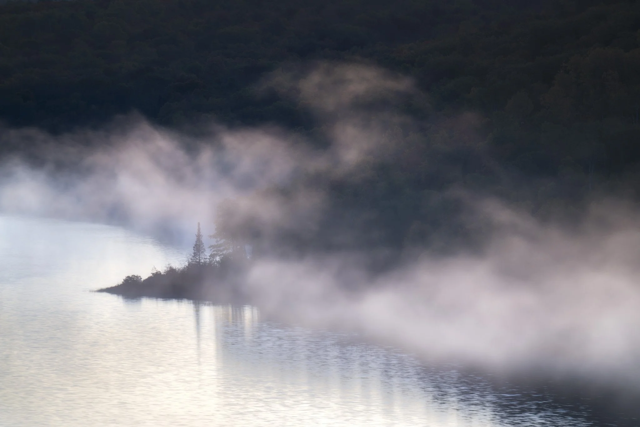 Lake-of-The-Clouds-October-Fog.jpg