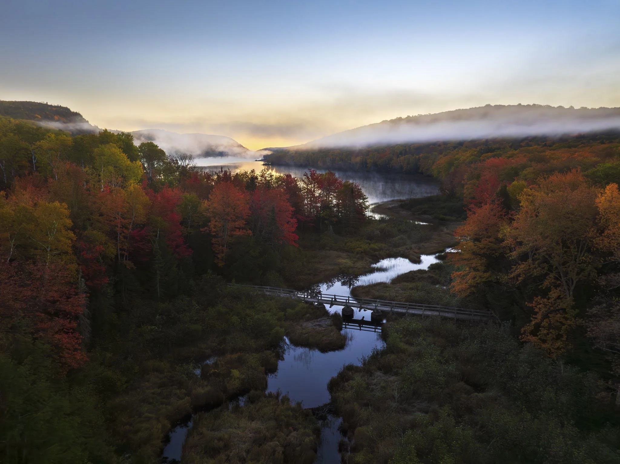 Lake-of-The-Clouds-Bridge-Porcupine-Mountains-Fall-Color.jpg