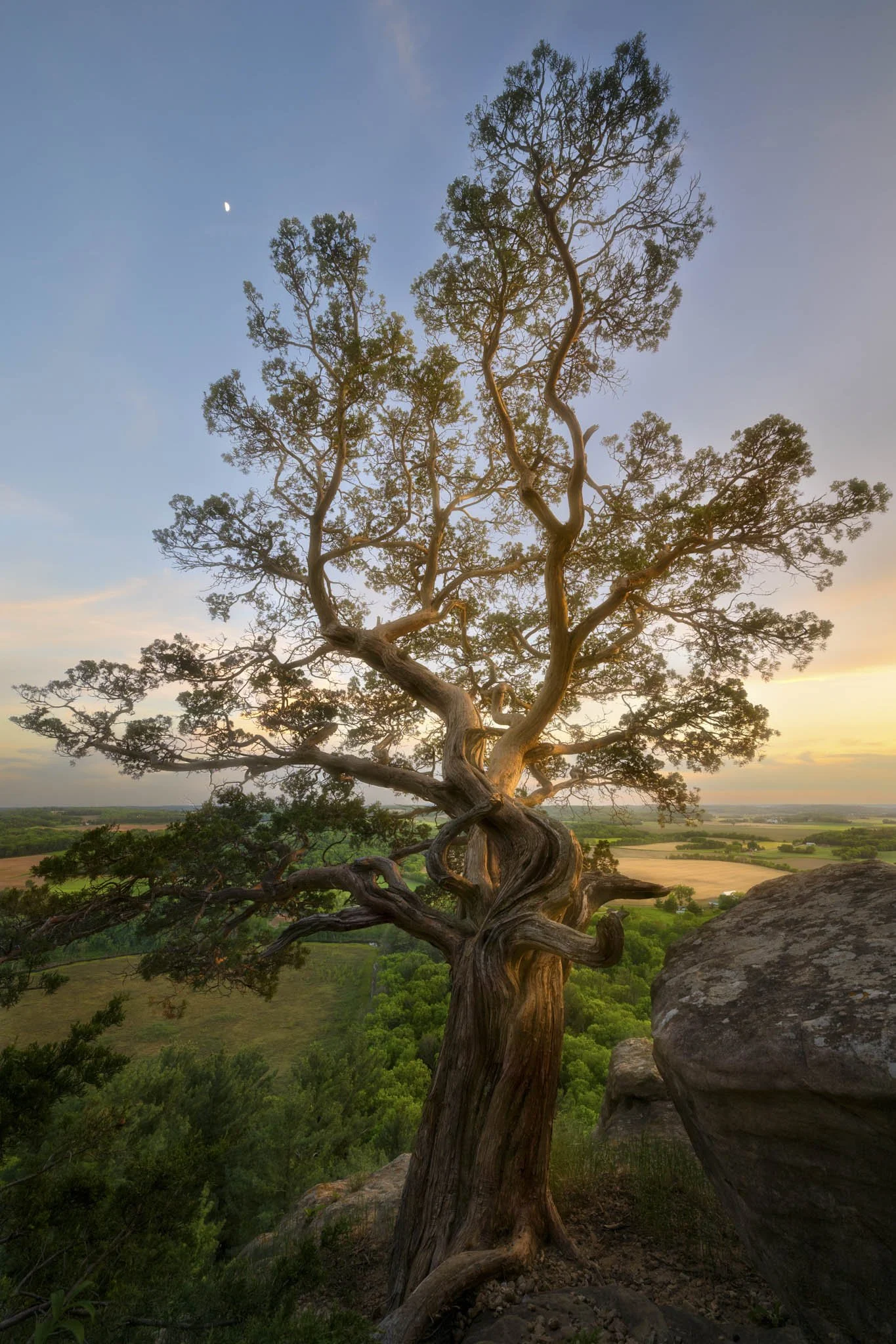 Gibralter-Rock-Baraboo-Wisconsin.jpg