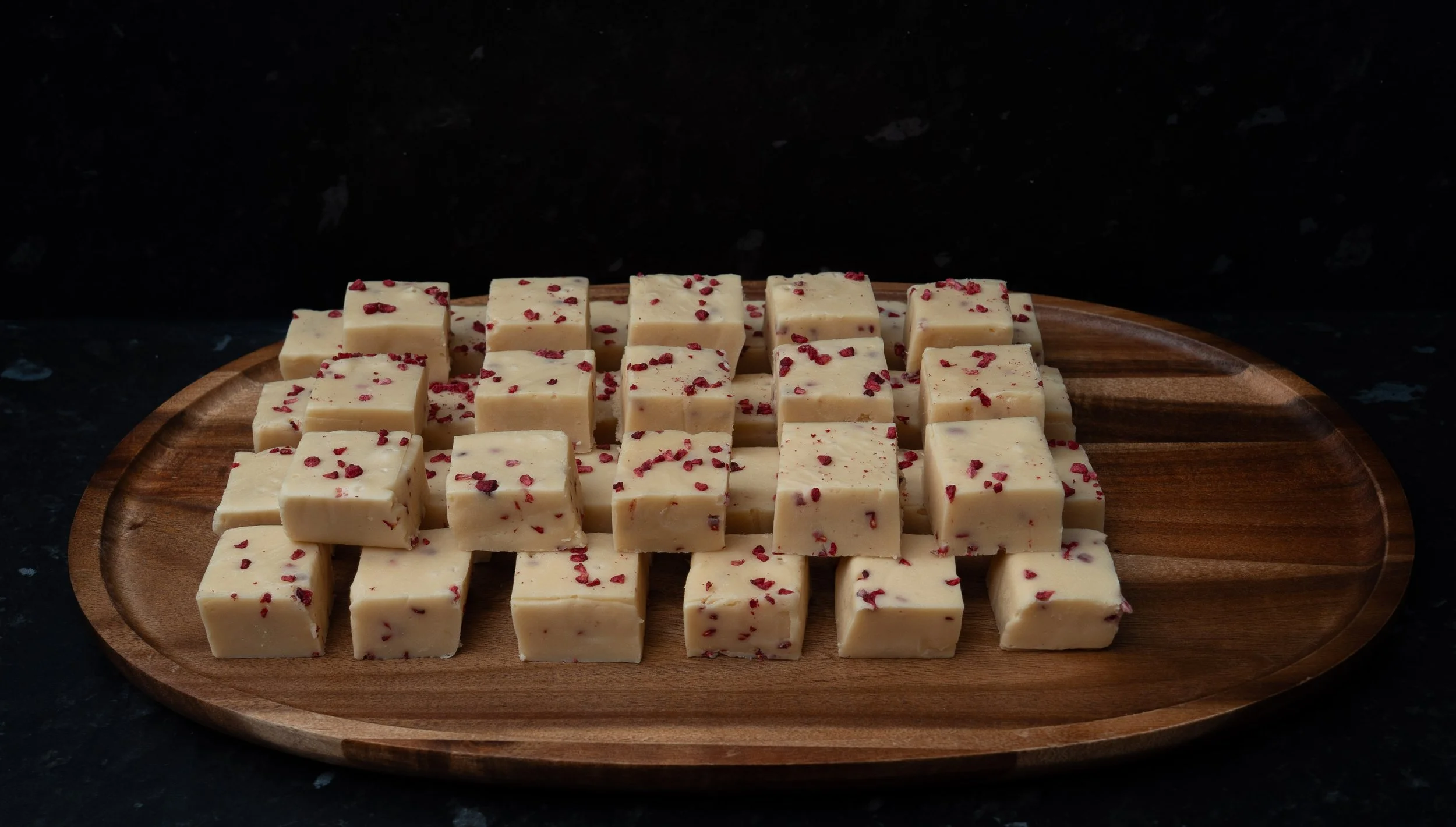 white chocolate and raspberry fudge - the frosted cake studio-4.jpg