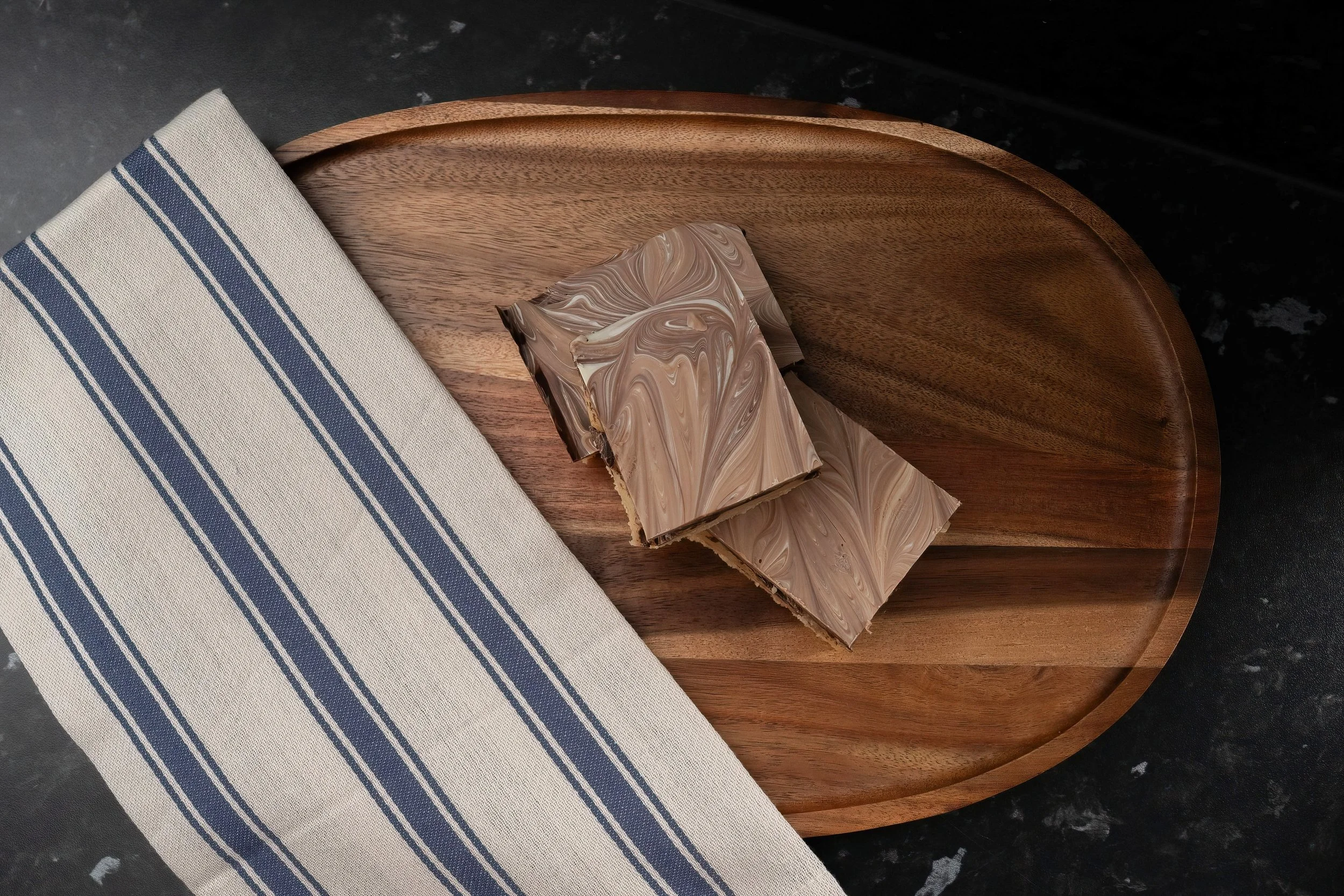 millionaire shortbread slices-2.jpg