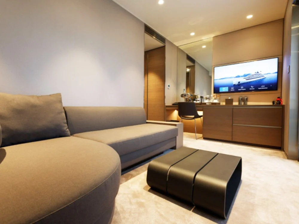 Deluxe Balcony Suite - Lounge Area