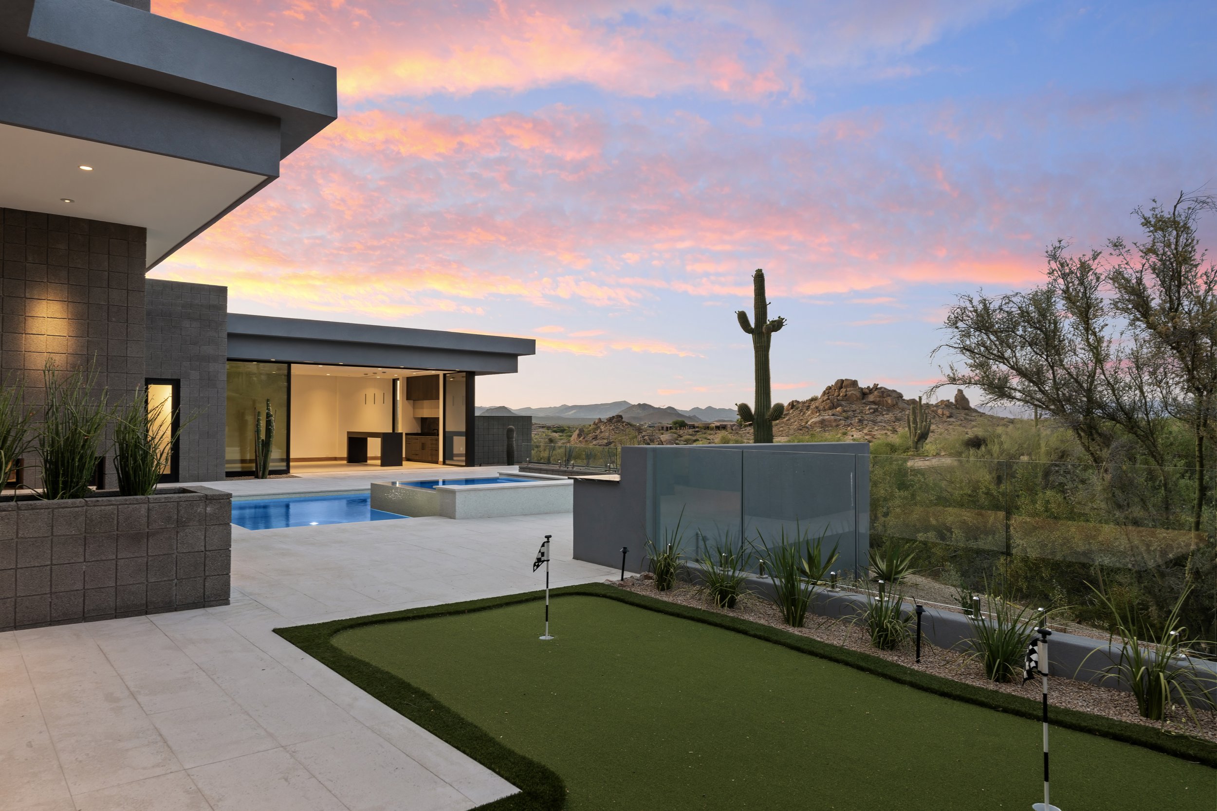 028-Putting Green.jpg