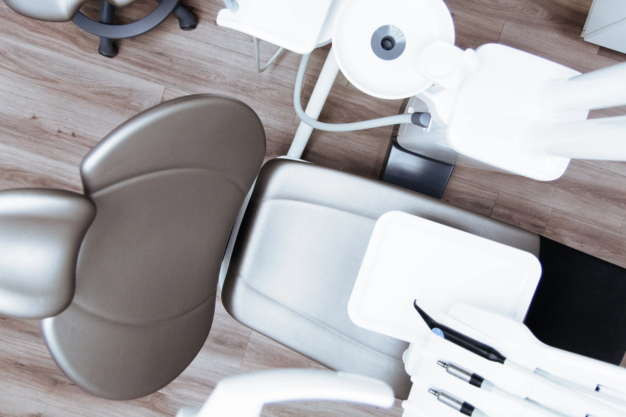 Dental clinic chair and equipment