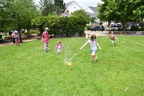 Kids Stories and Sprinklers Vienna Weekly on Wednesdays in July (FREE)