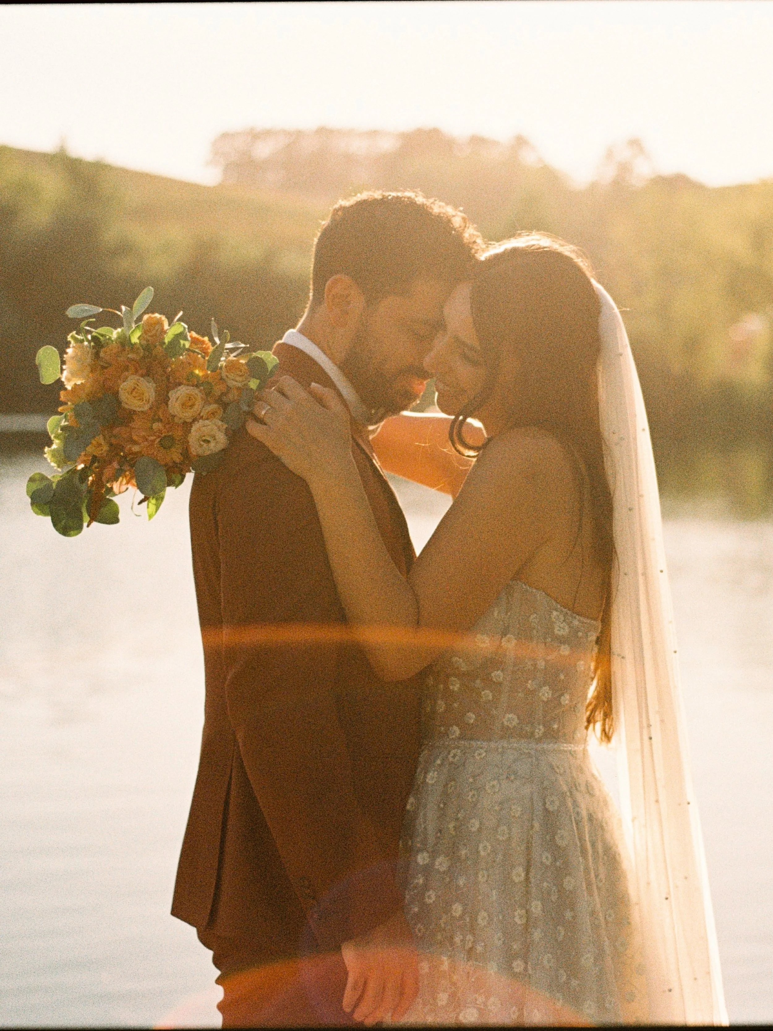 There&rsquo;s nothing that quite compares to the feel of film photography ❤️&zwj;🔥

Venue @quinta_sao_goncalo 
Photo @rawmance.wed 
Video @videoart_storytellers