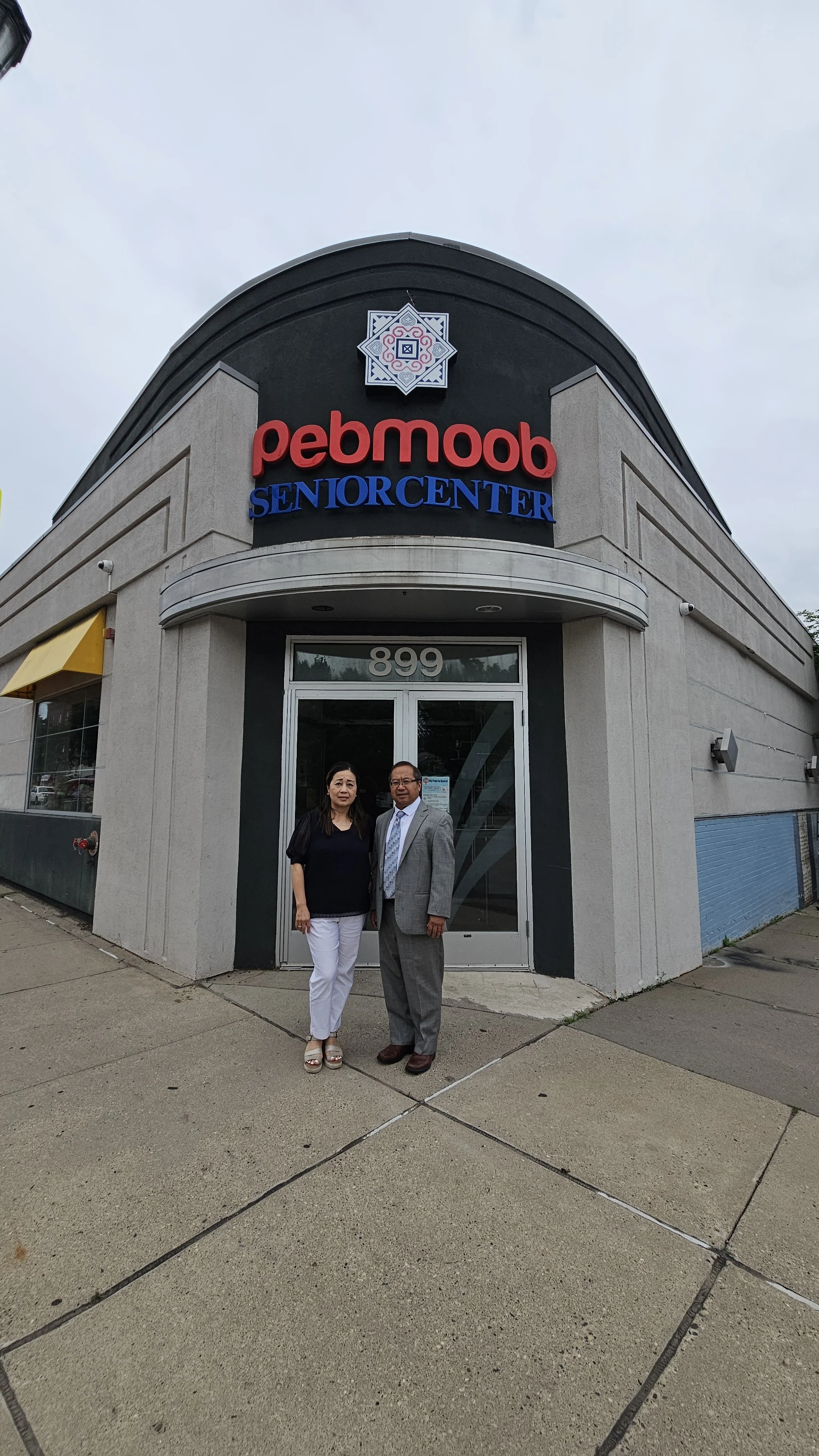 Long Cheng  and Pebhmoob Sr Center