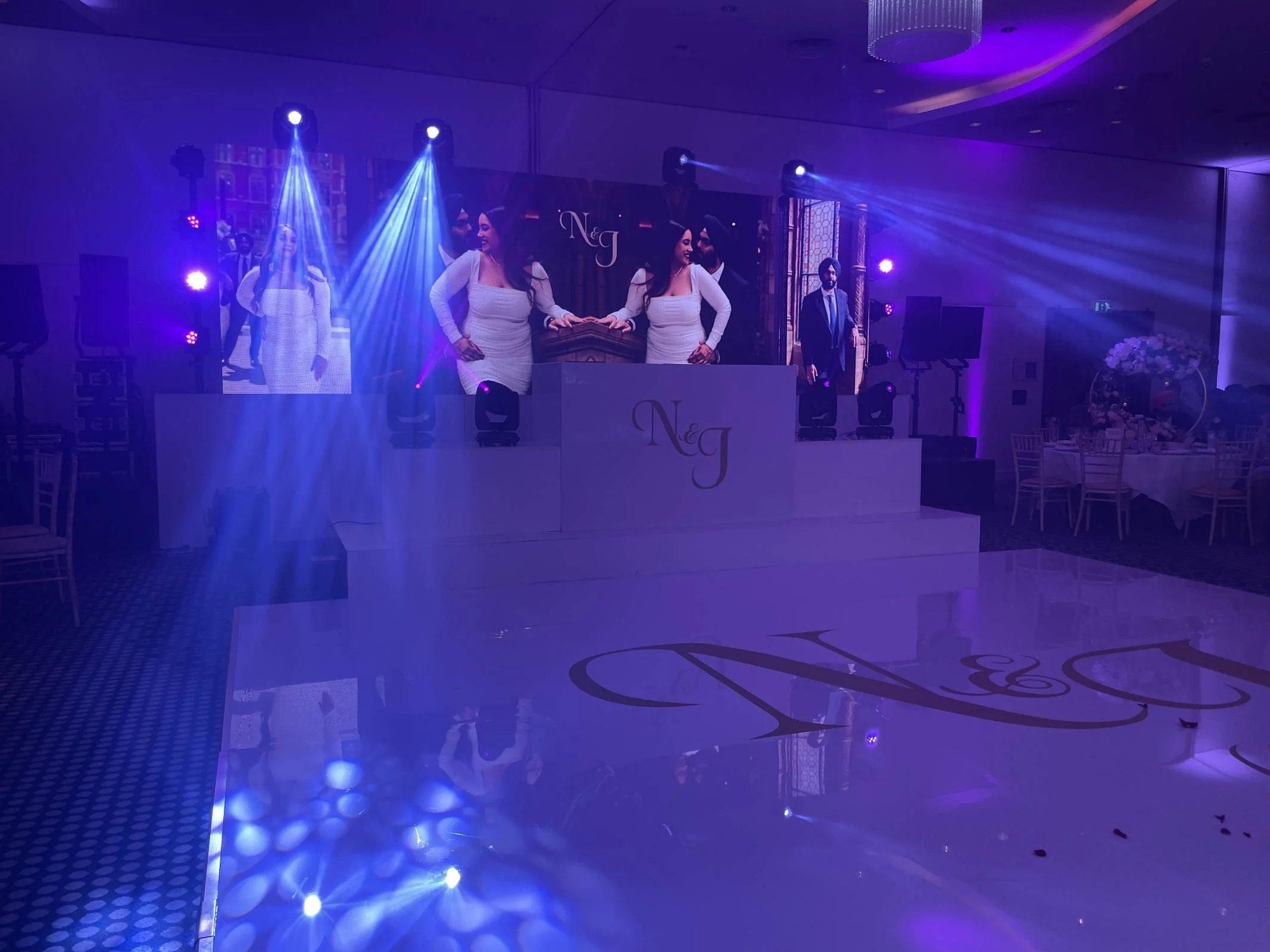 Professional wedding lighting services