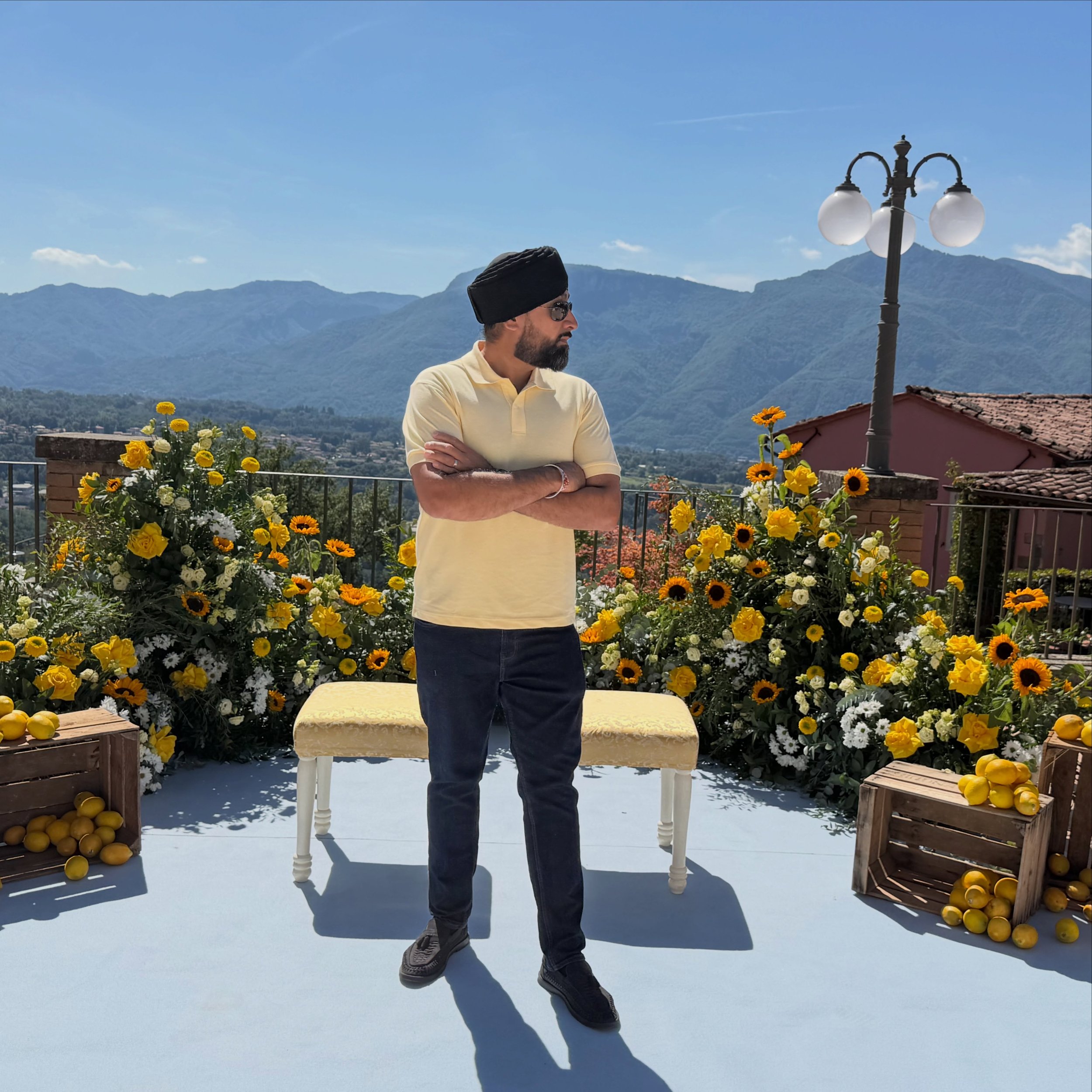 Day 1 - Welcome Lunch, Haldi &amp; Sangeet. Overlooking the beautiful mountains, creating the perfect setting. ✅

Looking forward to the Wedding and Reception in Tuscany for Ria &amp; Vish 🫶

#destinationweddingitaly #italywedding #tuscanywedding #w