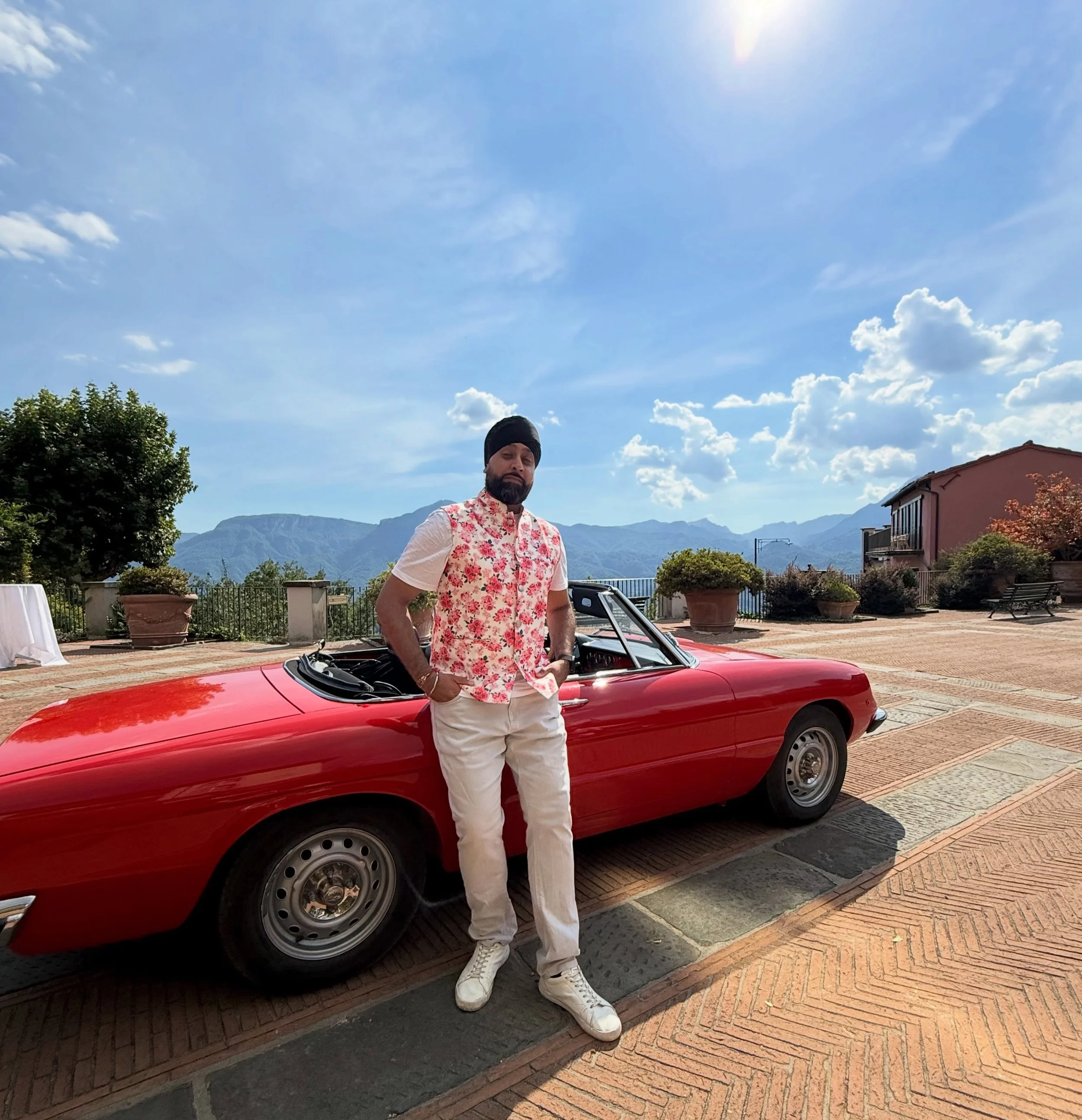 Day 2 - Buzzing Bharaat, Elegant Wedding and Cocktail Reception followed by a Pizza Pool Party. 🥳 

Looking forward to the Grant Finale - Wedding Reception in Tuscany for Ria &amp; Vish 🫶

#destinationweddingitaly #italywedding #tuscanywedding #wed
