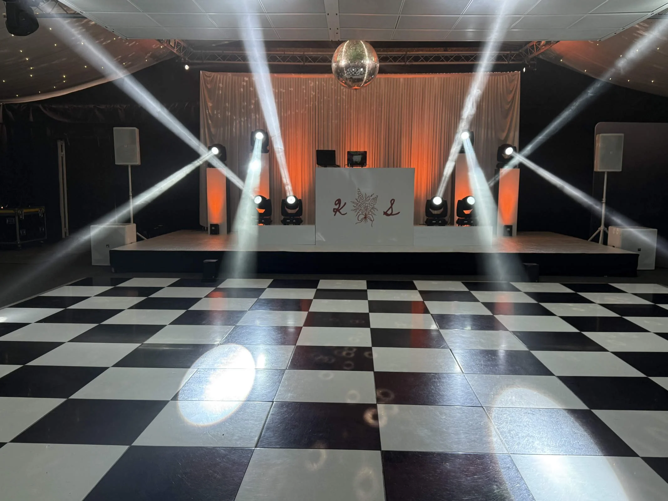 Image of professional lighting and dancefloor