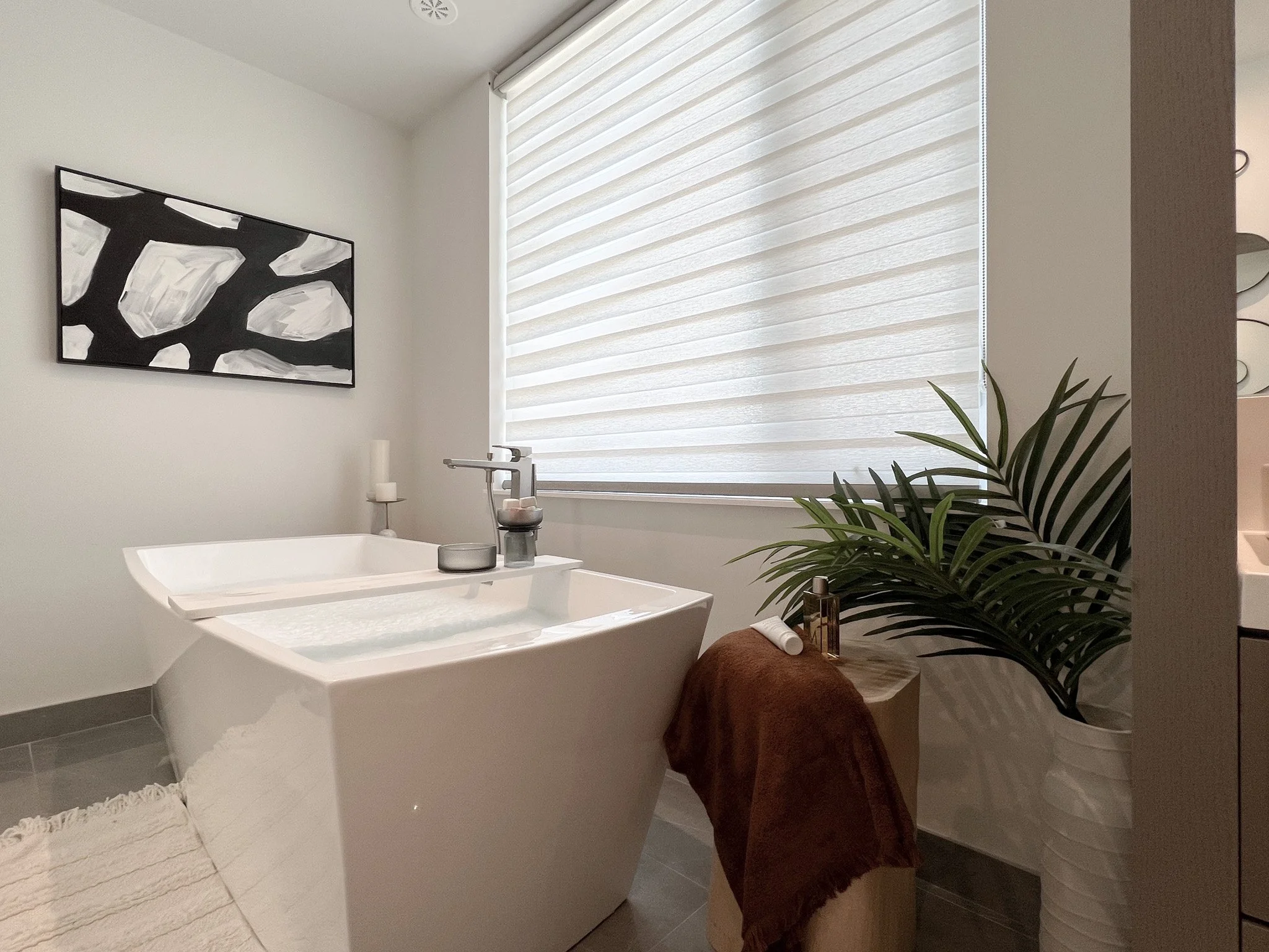 Primary Ensuite Freestanding Tub 02.jpg