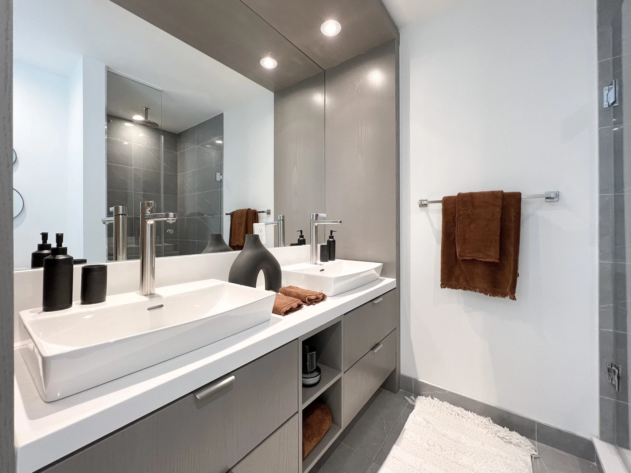 Primary Ensuite Double Vanity + WIS.jpg