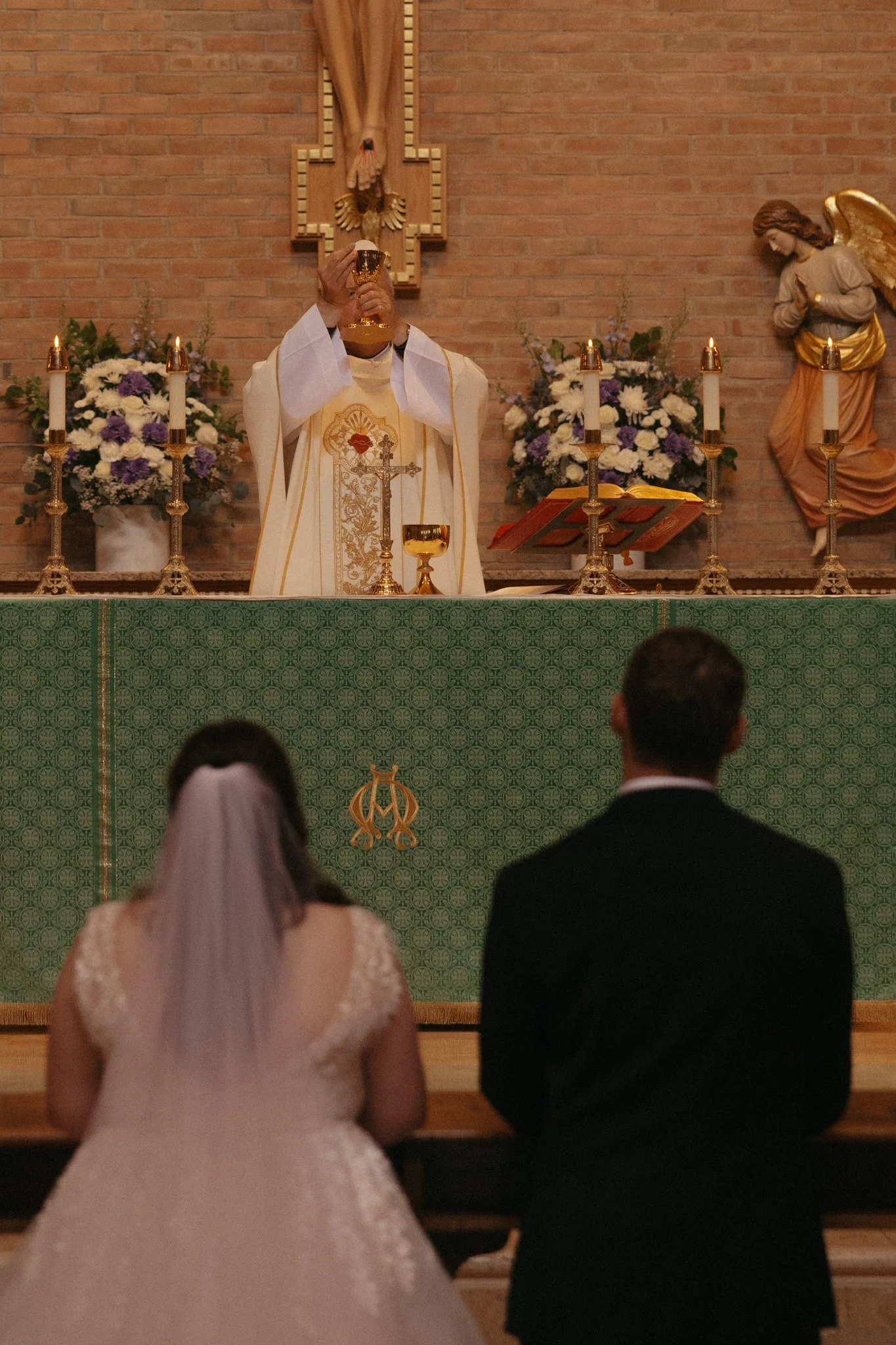 Catholic wedding Mass at Holy Cross Parish in Batavia, IL