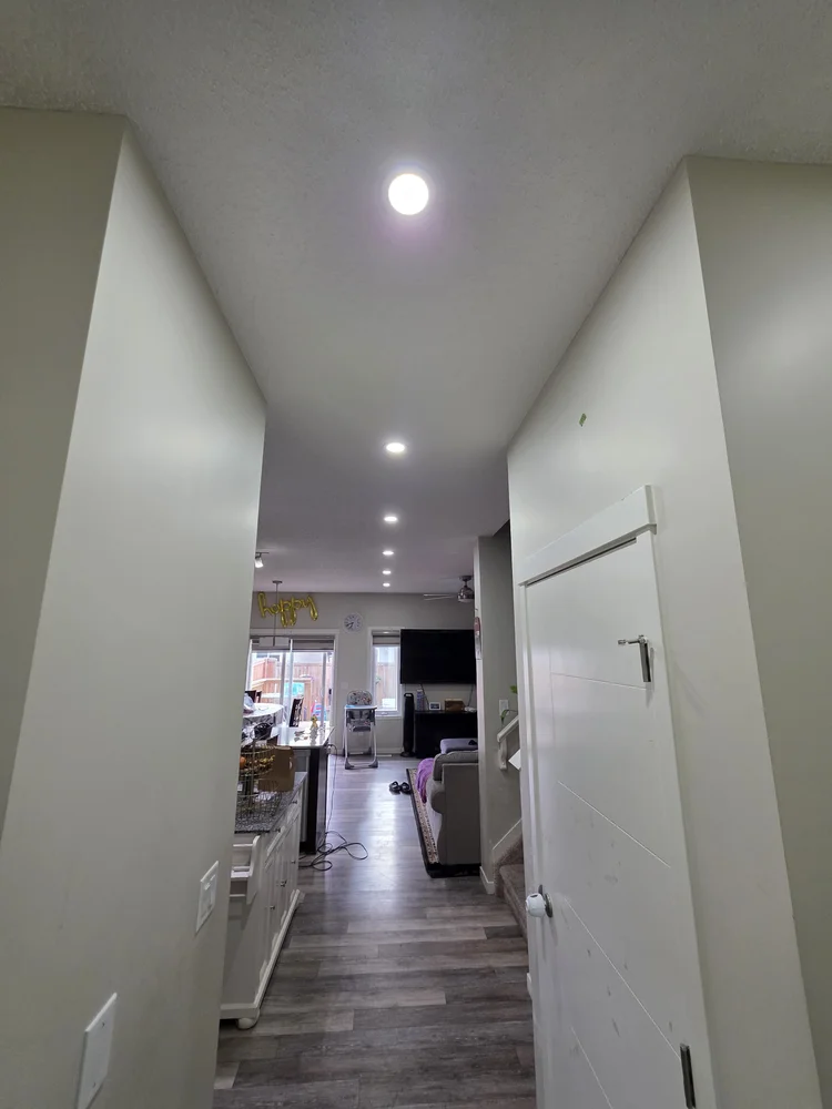 Entry hallway pot lights Edmonton