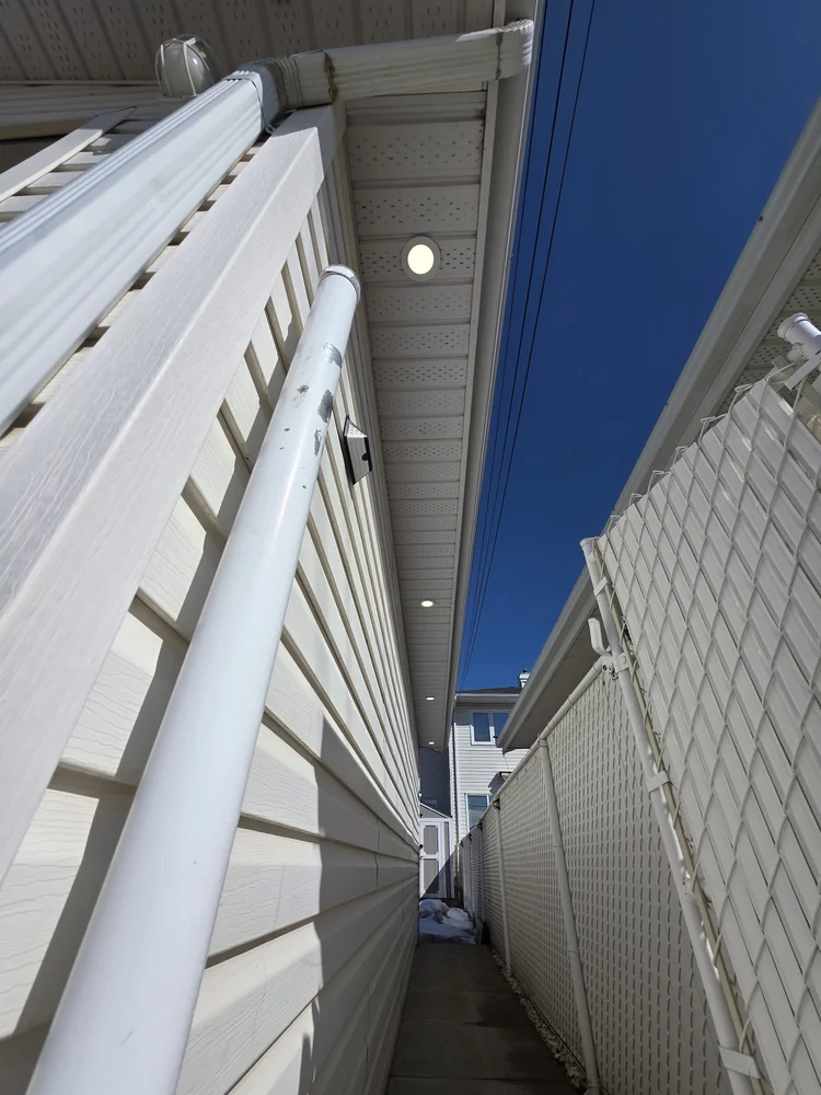 Exterior soffit potlight Edmonton