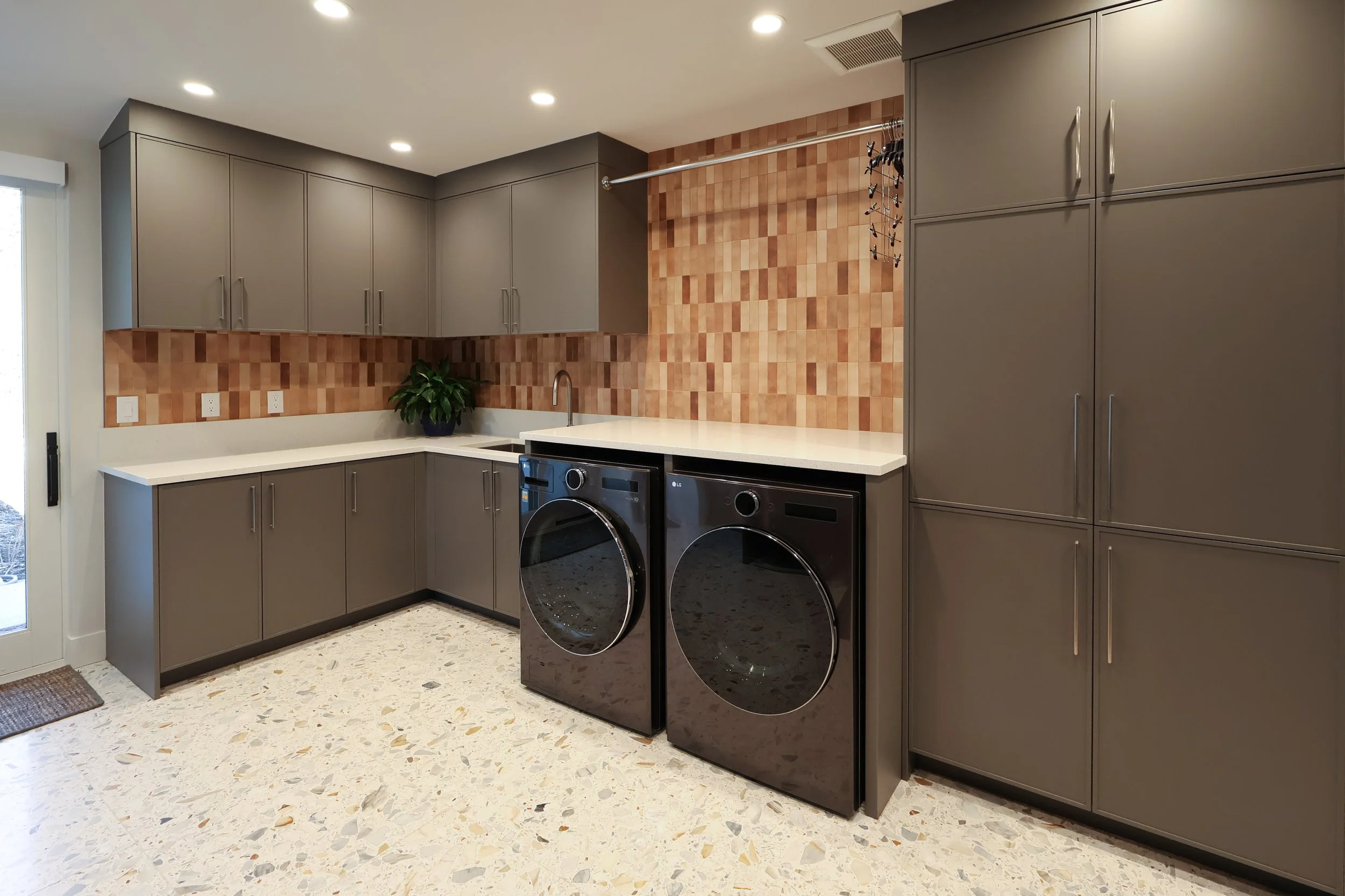 Laundry & Mudrooms