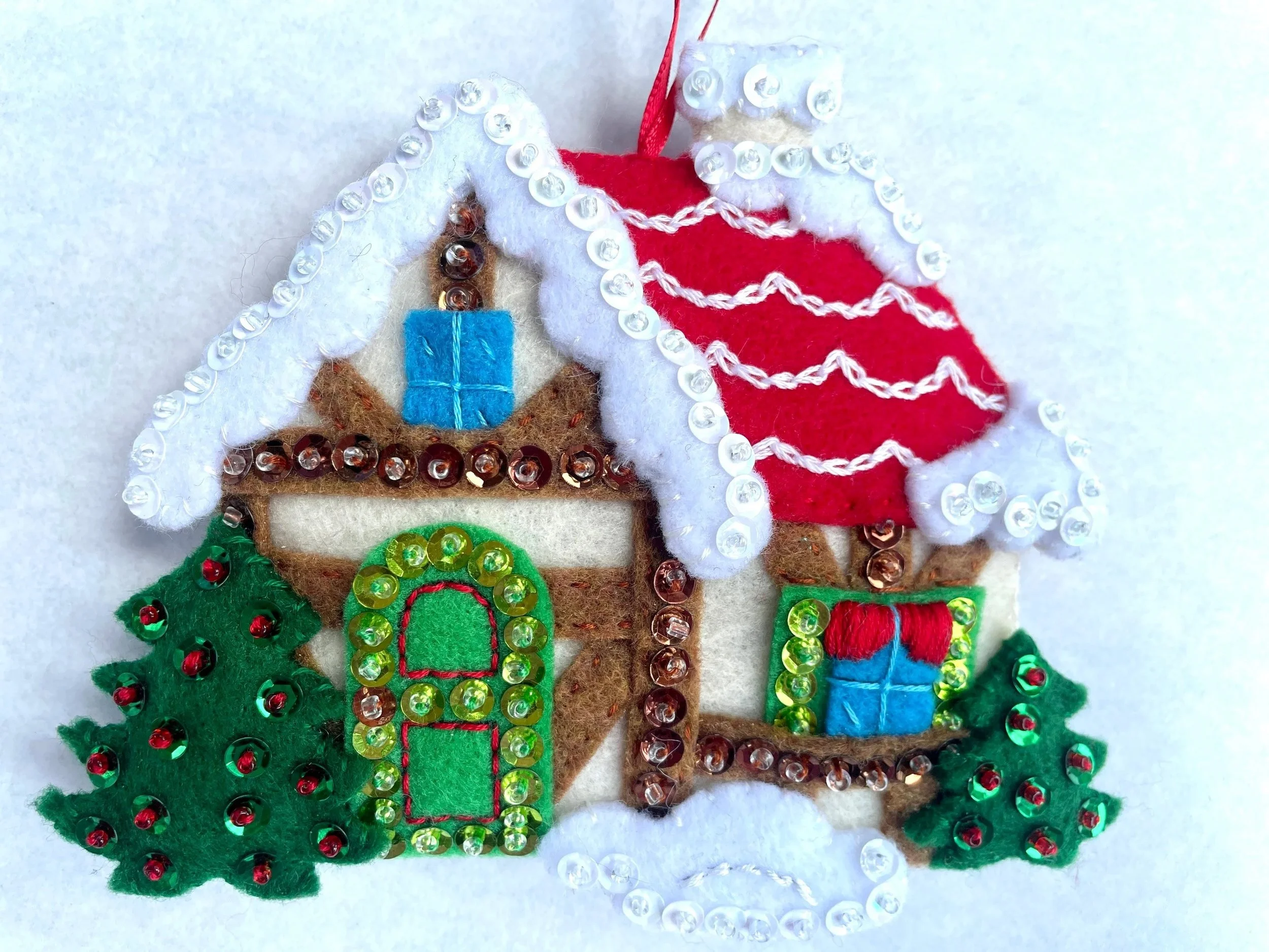 xmas haus1 copy.jpg