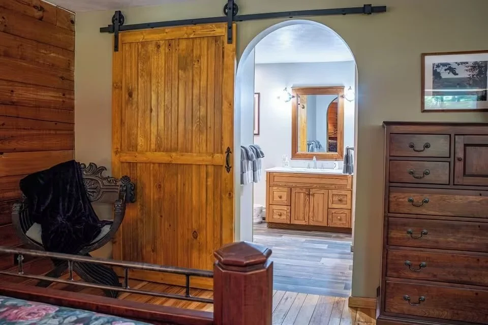 Master Bathroom.jpeg