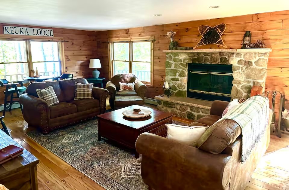 Living Room.jpeg