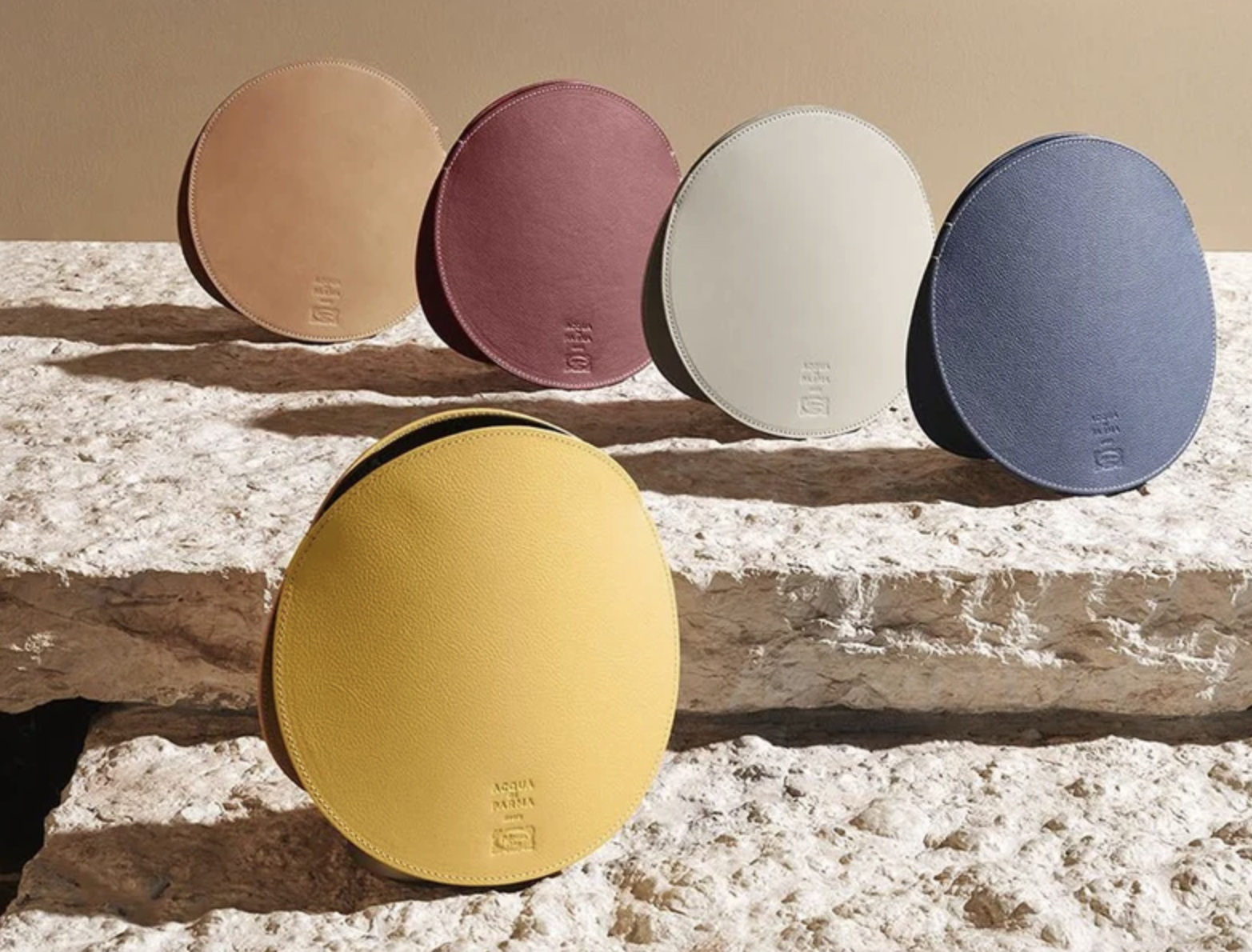 Smart Home Diffuser Aqua Di Parma und Poltrona Frau
