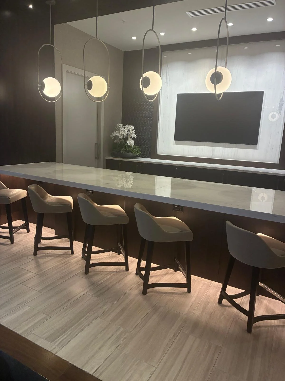 bad90d7e-cbeb-4d71-a7d3-f6fc5120ea95.jfif